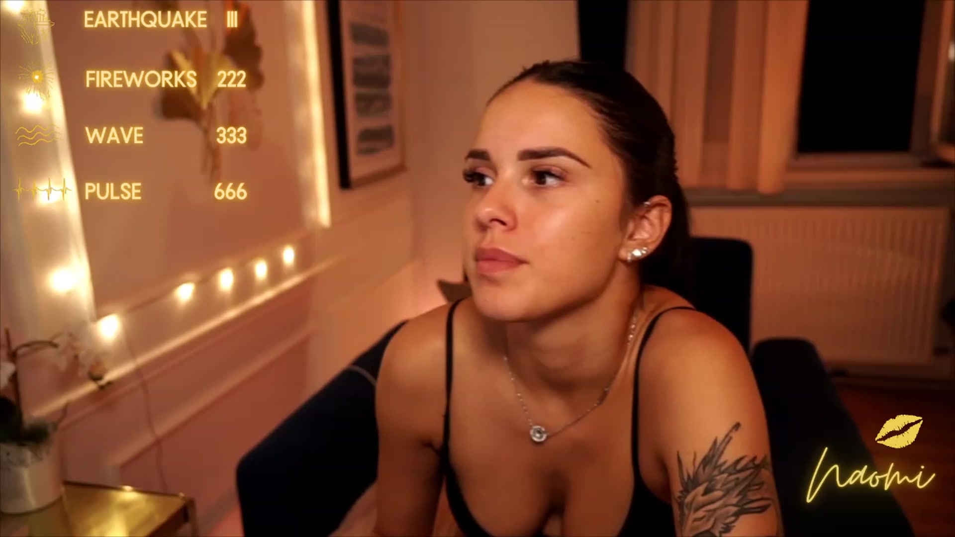 Gallery image thumbnail from cinnabellee's myfreecams stream on, 08/03/2023, 21:14 image 17 of 20