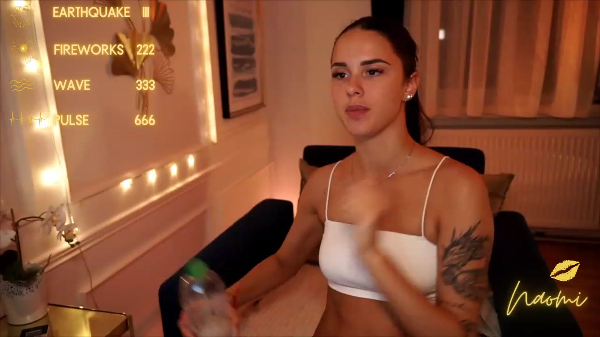 Gallery image thumbnail from cinnabellee's myfreecams stream on, 08/04/2023, 19:47 image 18 of 20