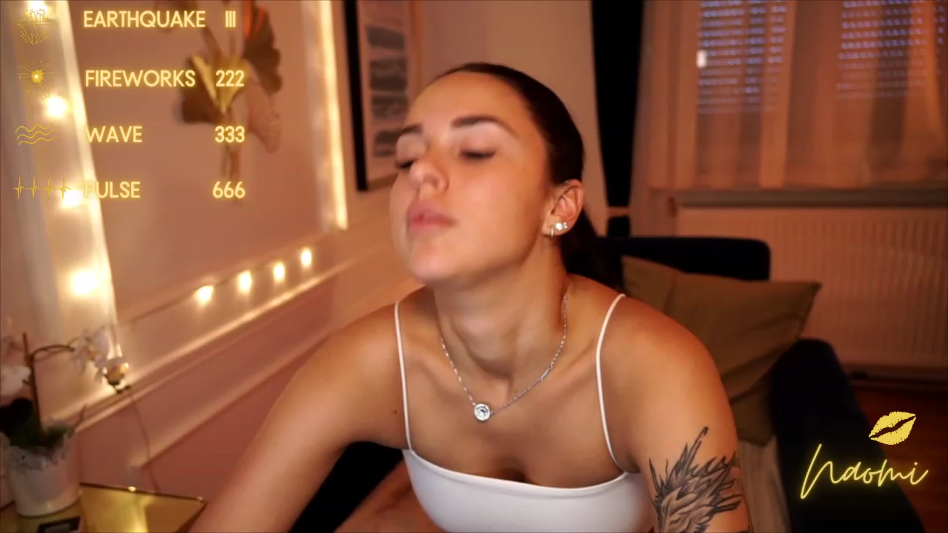 Gallery image thumbnail from cinnabellee's myfreecams stream on, 08/04/2023, 19:47 image 5 of 20