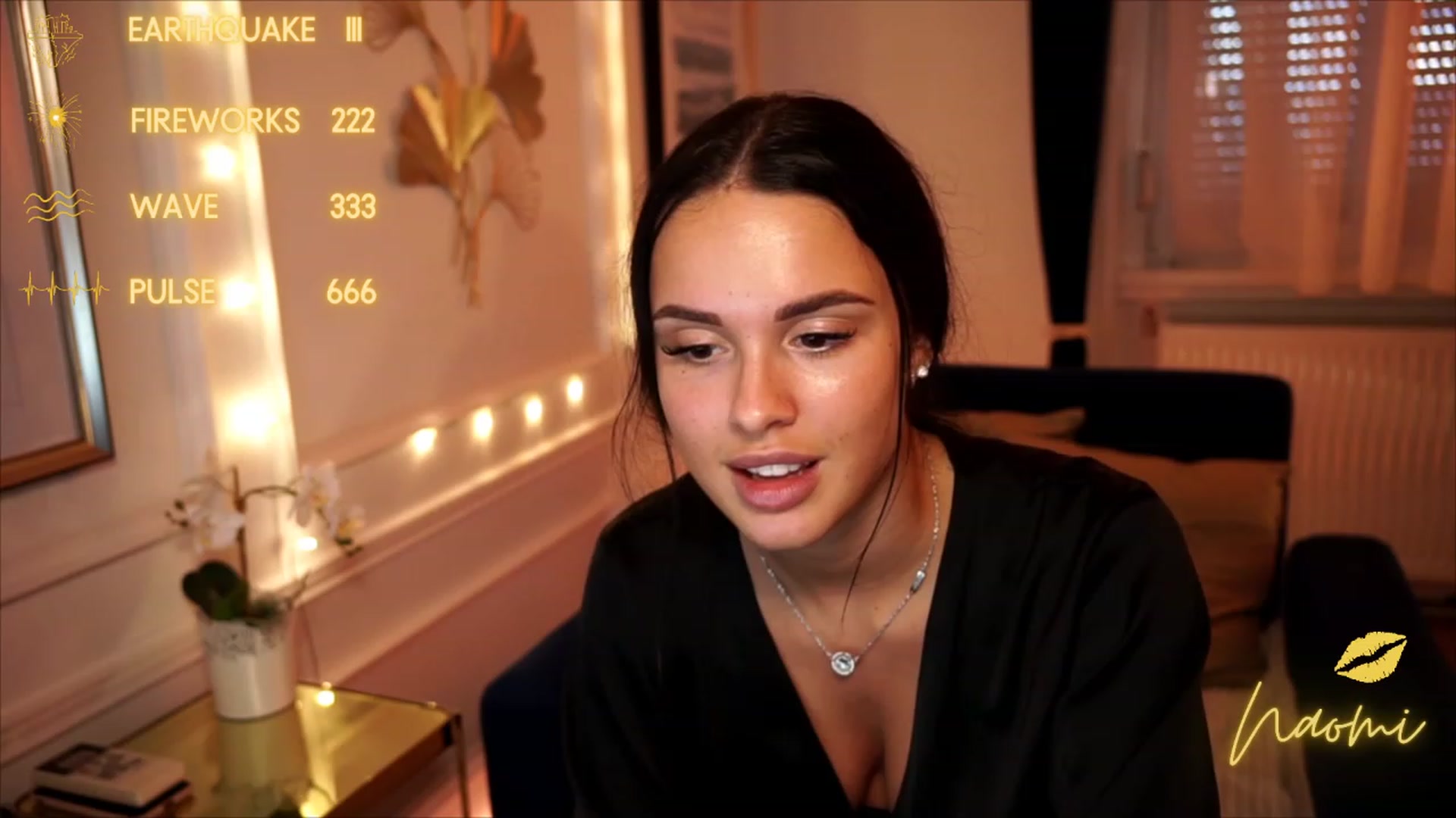 Gallery image thumbnail from cinnabellee's myfreecams stream on, 08/06/2023, 17:46 image 4 of 20