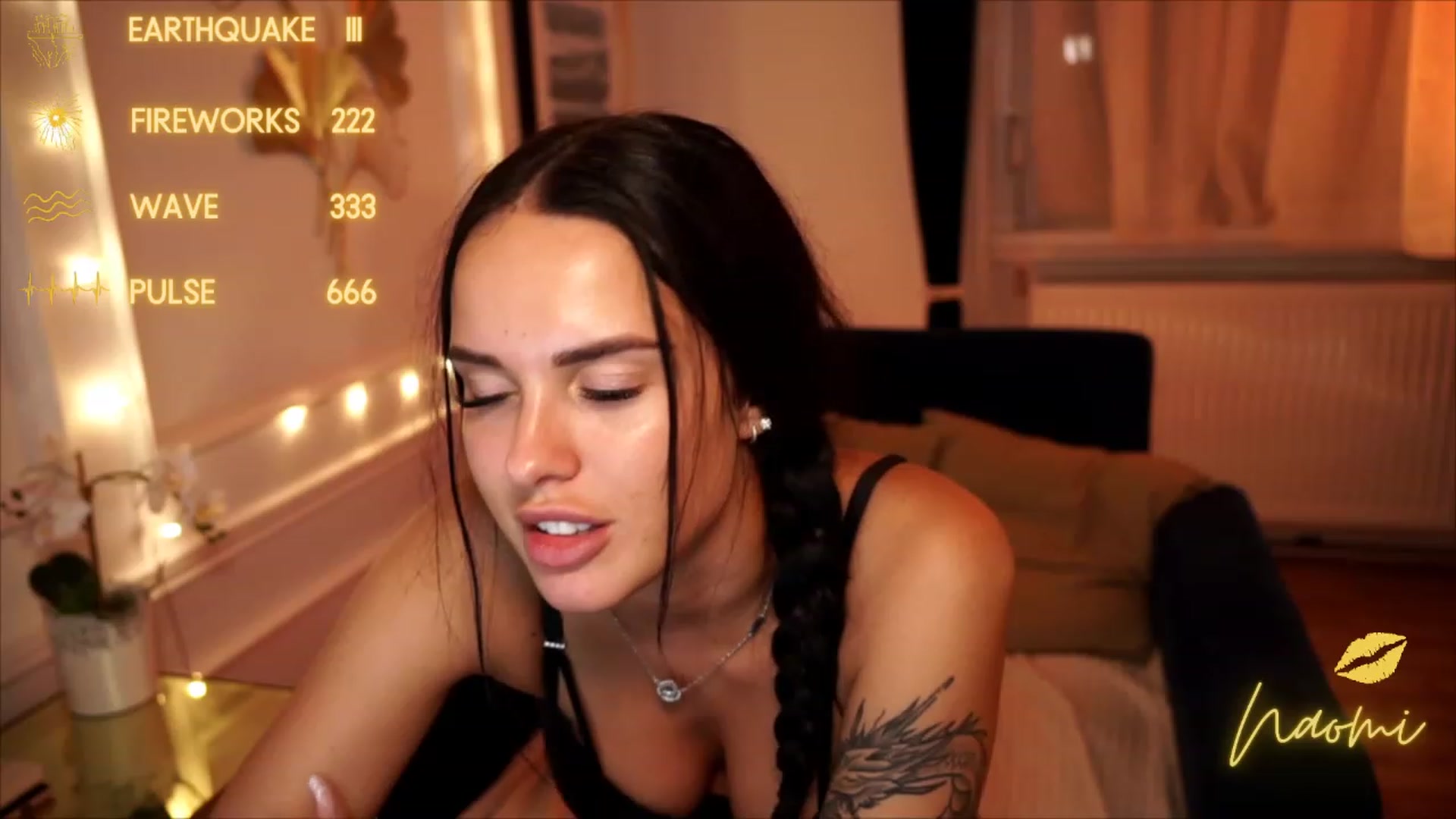 Gallery image thumbnail from cinnabellee's myfreecams stream on, 08/06/2023, 20:39 image 8 of 20