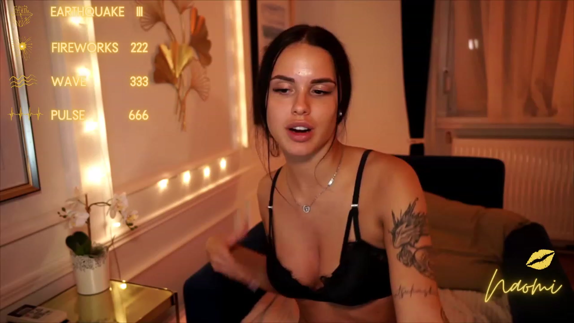 Gallery image thumbnail from cinnabellee's myfreecams stream on, 08/06/2023, 20:39 image 17 of 20