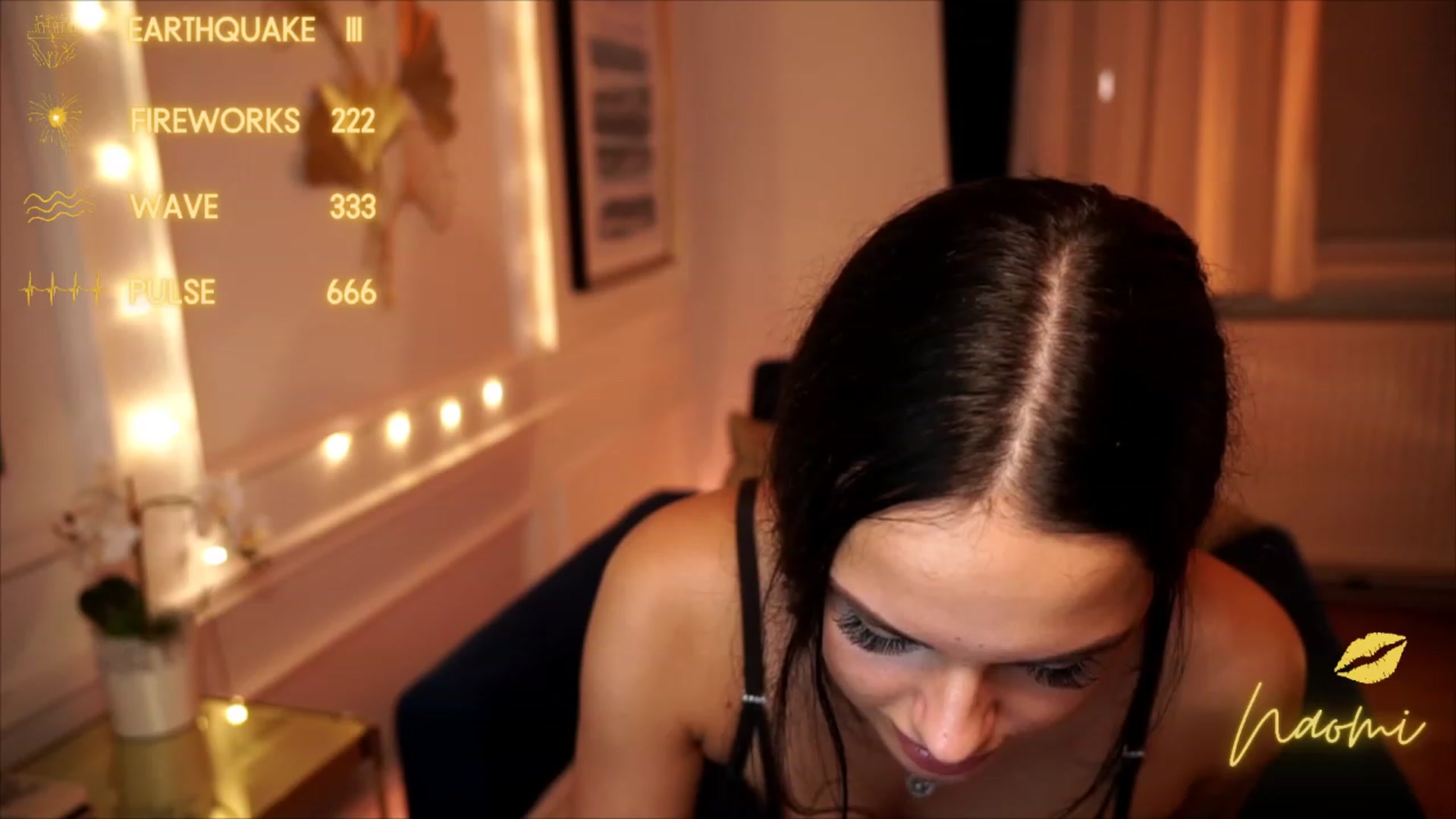 Gallery image thumbnail from cinnabellee's myfreecams stream on, 08/06/2023, 21:46 image 4 of 20