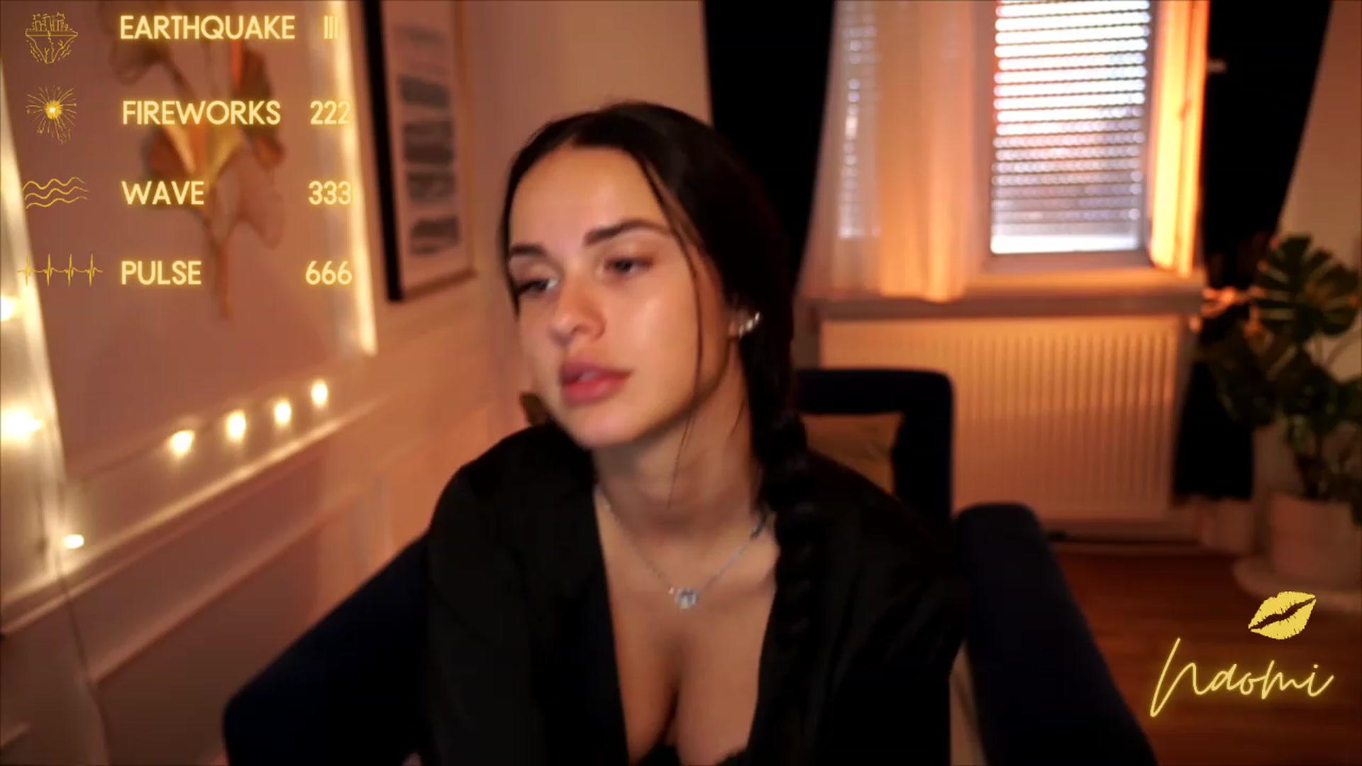 Gallery image thumbnail from cinnabellee's myfreecams stream on, 08/07/2023, 17:11 image 9 of 20