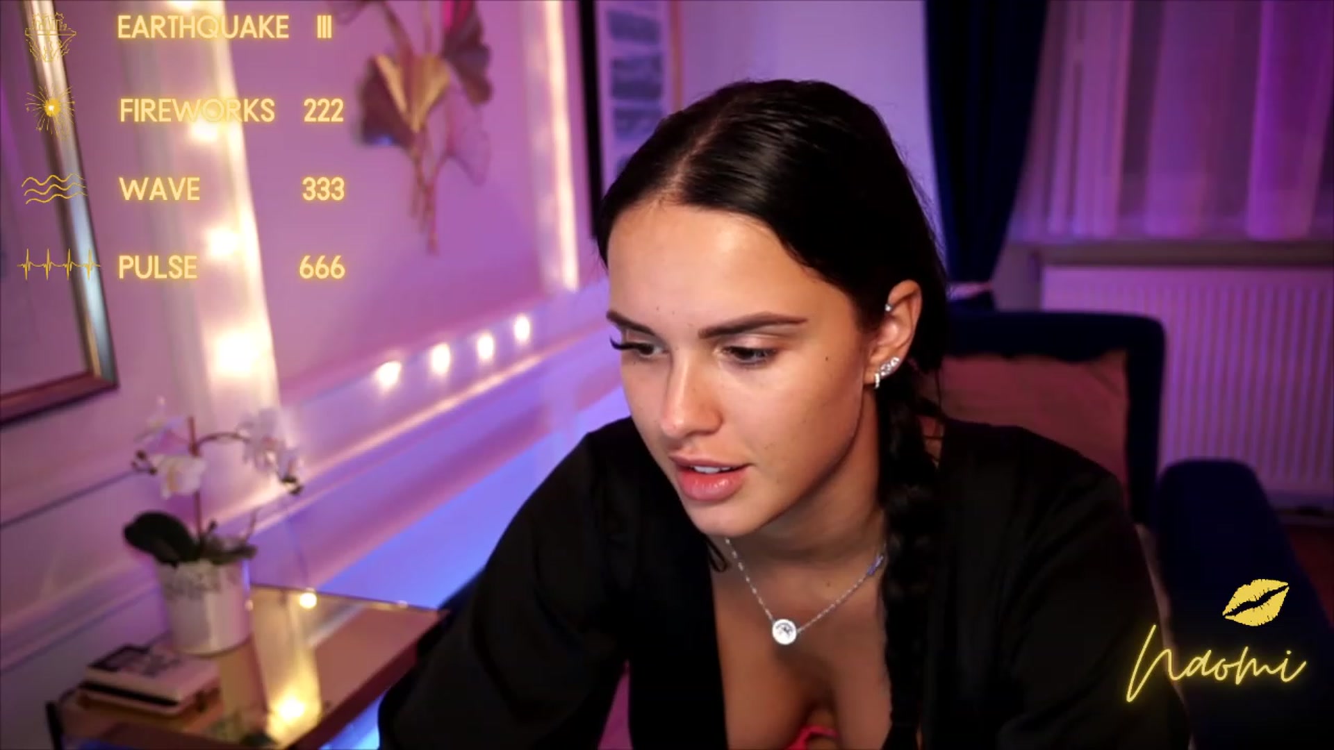 Gallery image thumbnail from cinnabellee's myfreecams stream on, 08/09/2023, 19:00 image 10 of 20