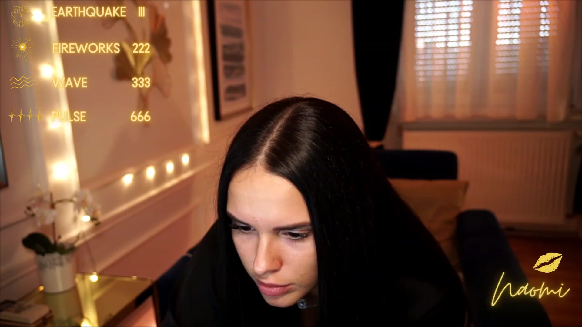 Gallery image thumbnail from cinnabellee's myfreecams stream on, 08/11/2023, 18:01 image 7 of 20