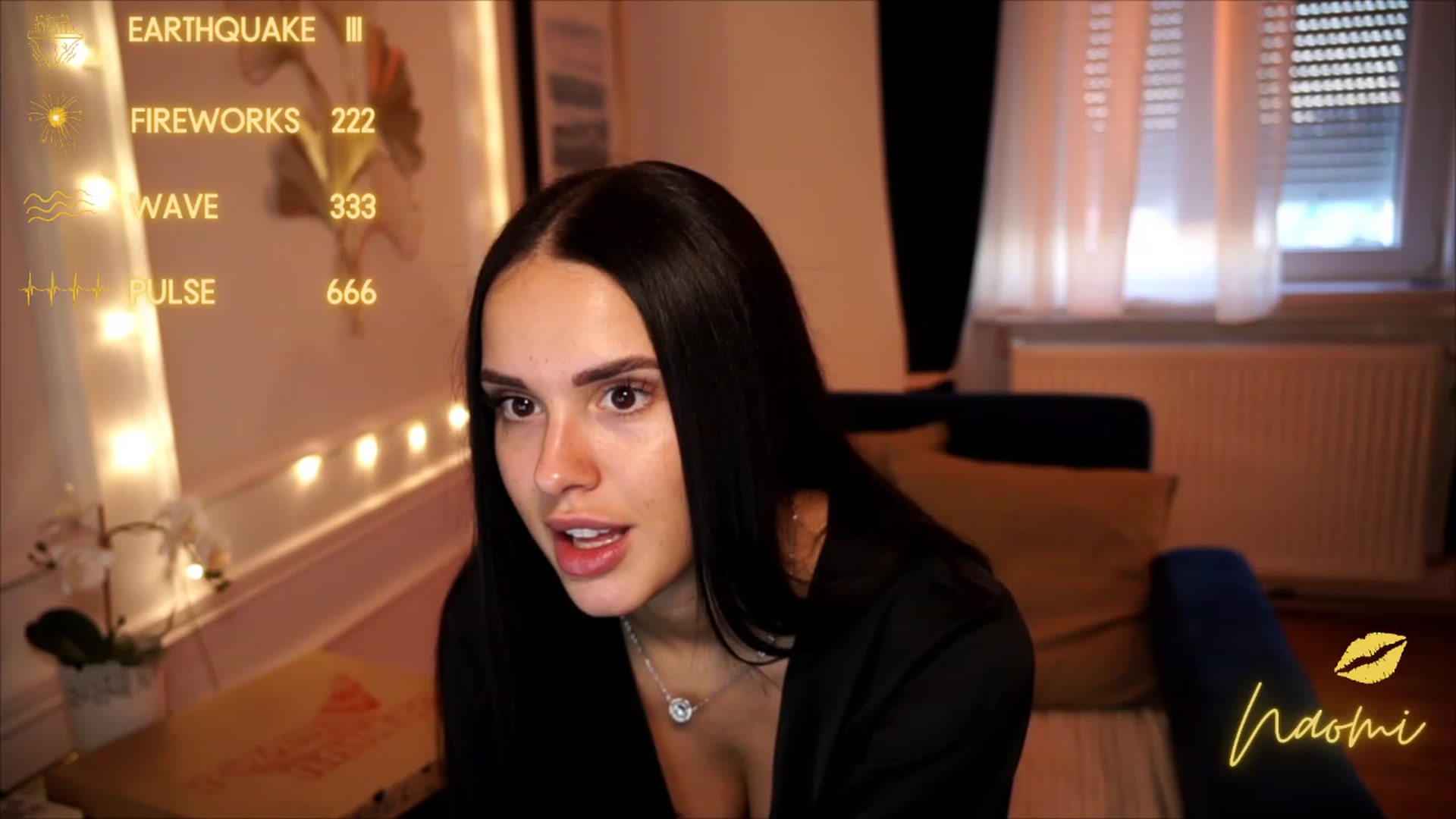 Gallery image thumbnail from cinnabellee's myfreecams stream on, 08/11/2023, 18:01 image 18 of 20