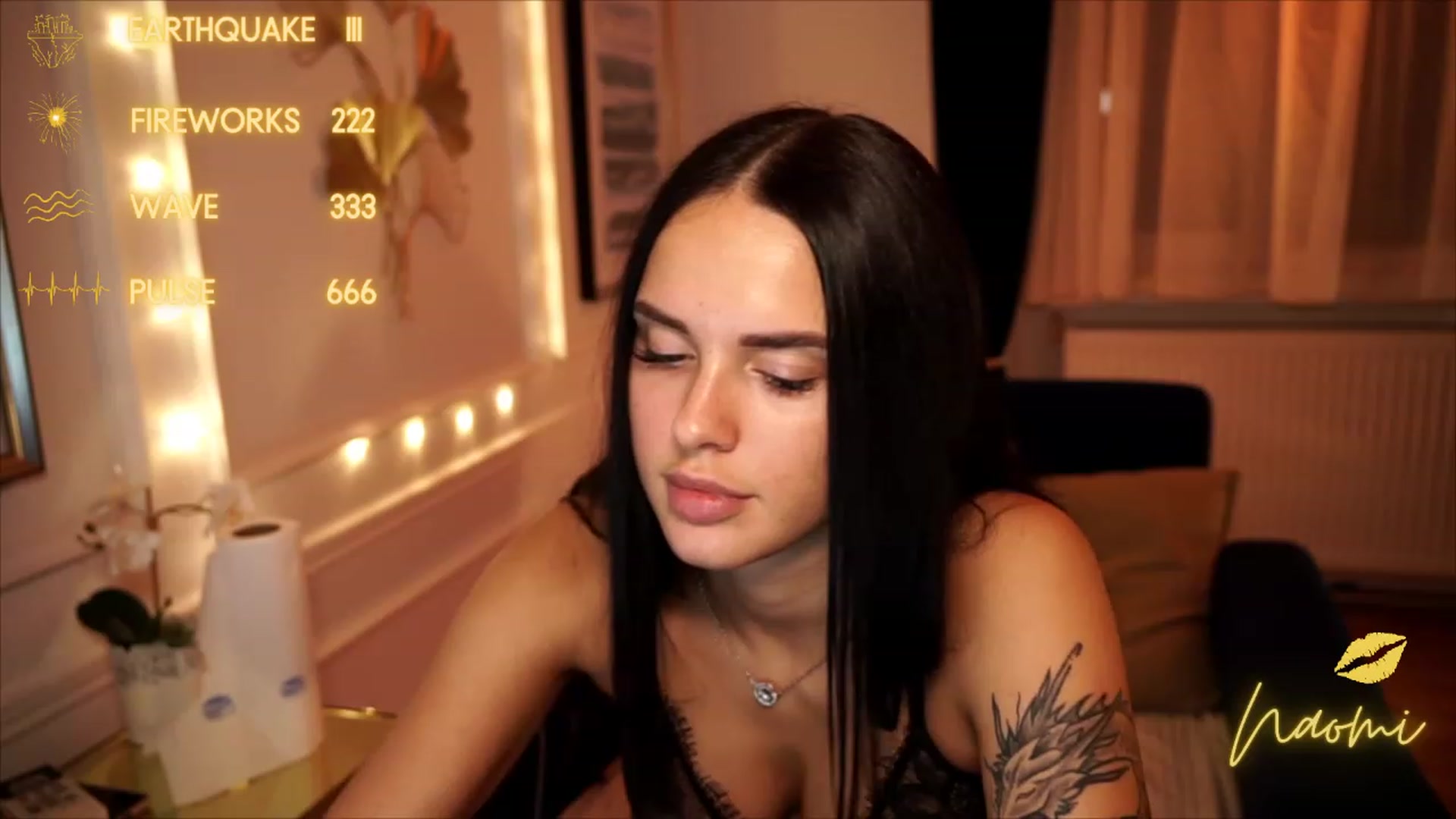 Gallery image thumbnail from cinnabellee's myfreecams stream on, 08/11/2023, 20:05 image 11 of 20