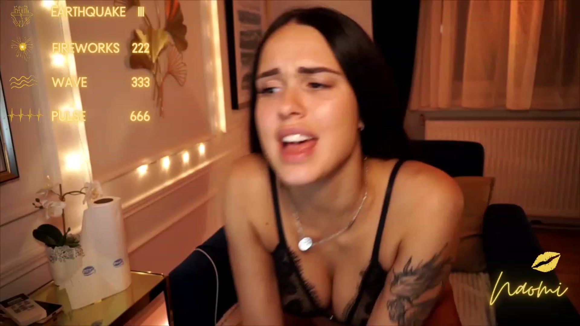 Gallery image thumbnail from cinnabellee's myfreecams stream on, 08/11/2023, 20:05 image 14 of 20