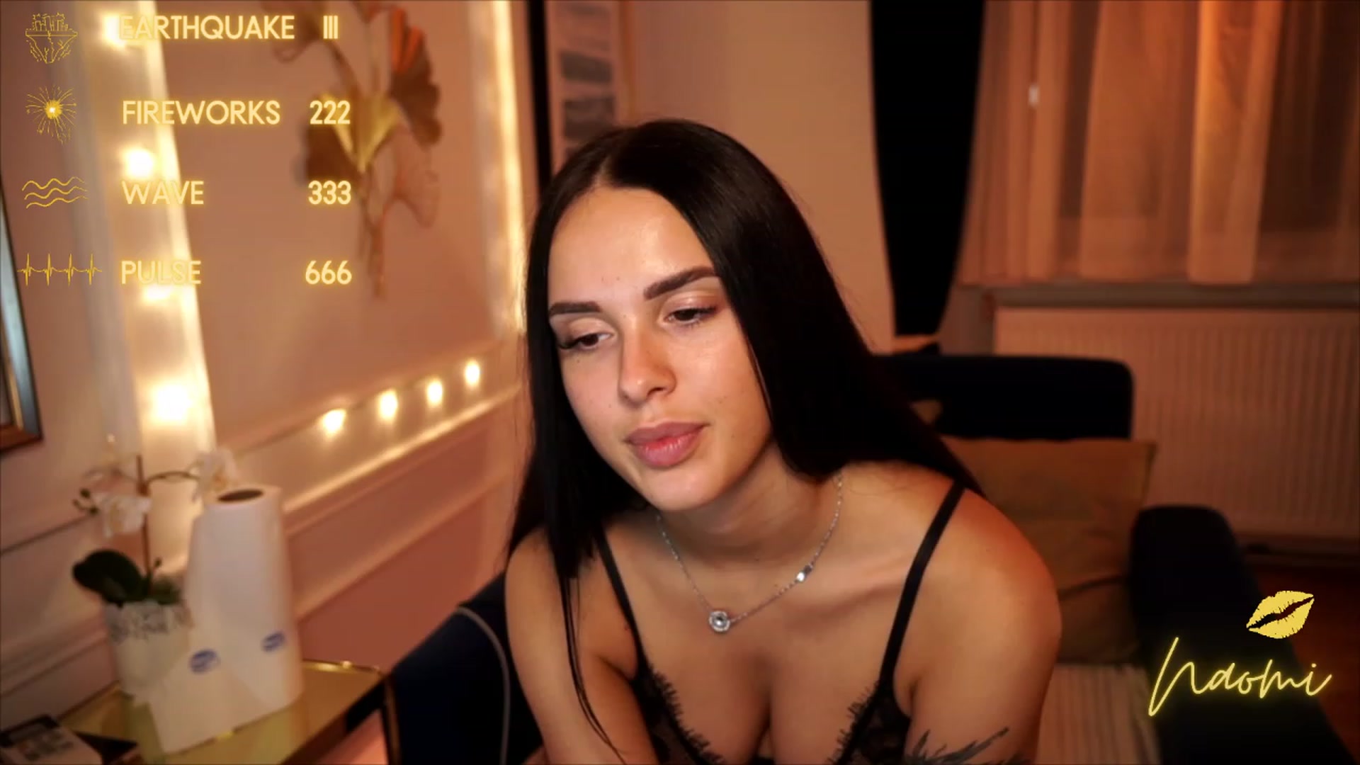 Gallery image thumbnail from cinnabellee's myfreecams stream on, 08/11/2023, 20:05 image 5 of 20