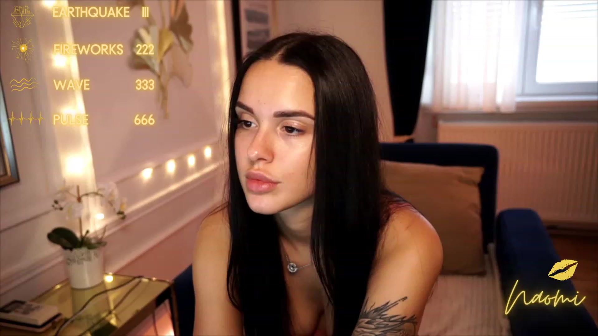 Gallery image thumbnail from cinnabellee's myfreecams stream on, 08/12/2023, 12:39 image 3 of 20