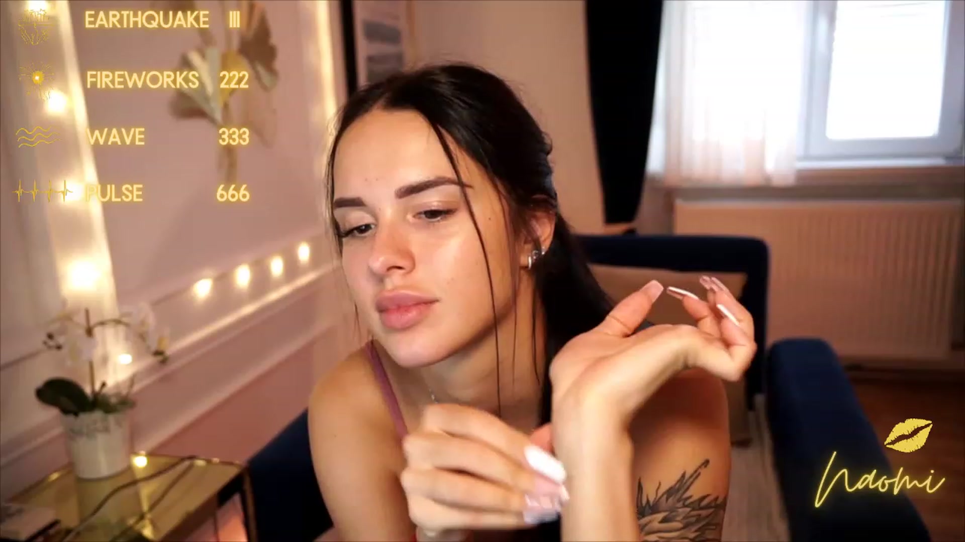 Gallery image thumbnail from cinnabellee's myfreecams stream on, 08/12/2023, 12:39 image 19 of 20