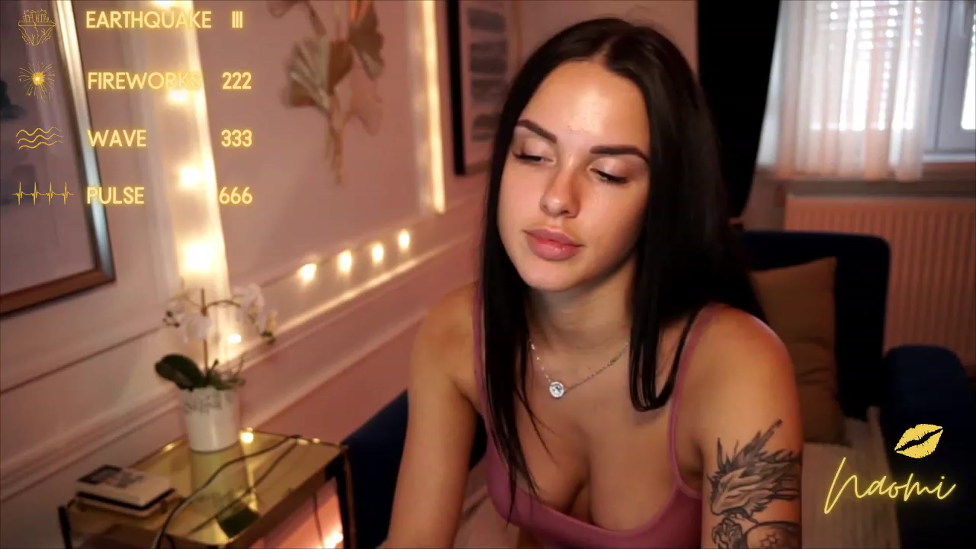 Gallery image thumbnail from cinnabellee's myfreecams stream on, 08/12/2023, 15:51 image 7 of 20