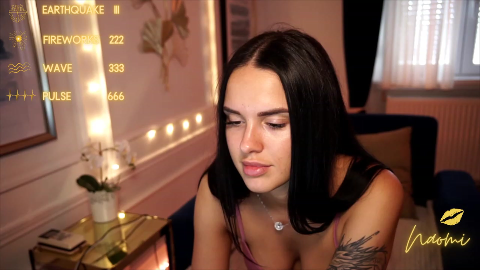 Gallery image thumbnail from cinnabellee's myfreecams stream on, 08/12/2023, 15:51 image 5 of 20