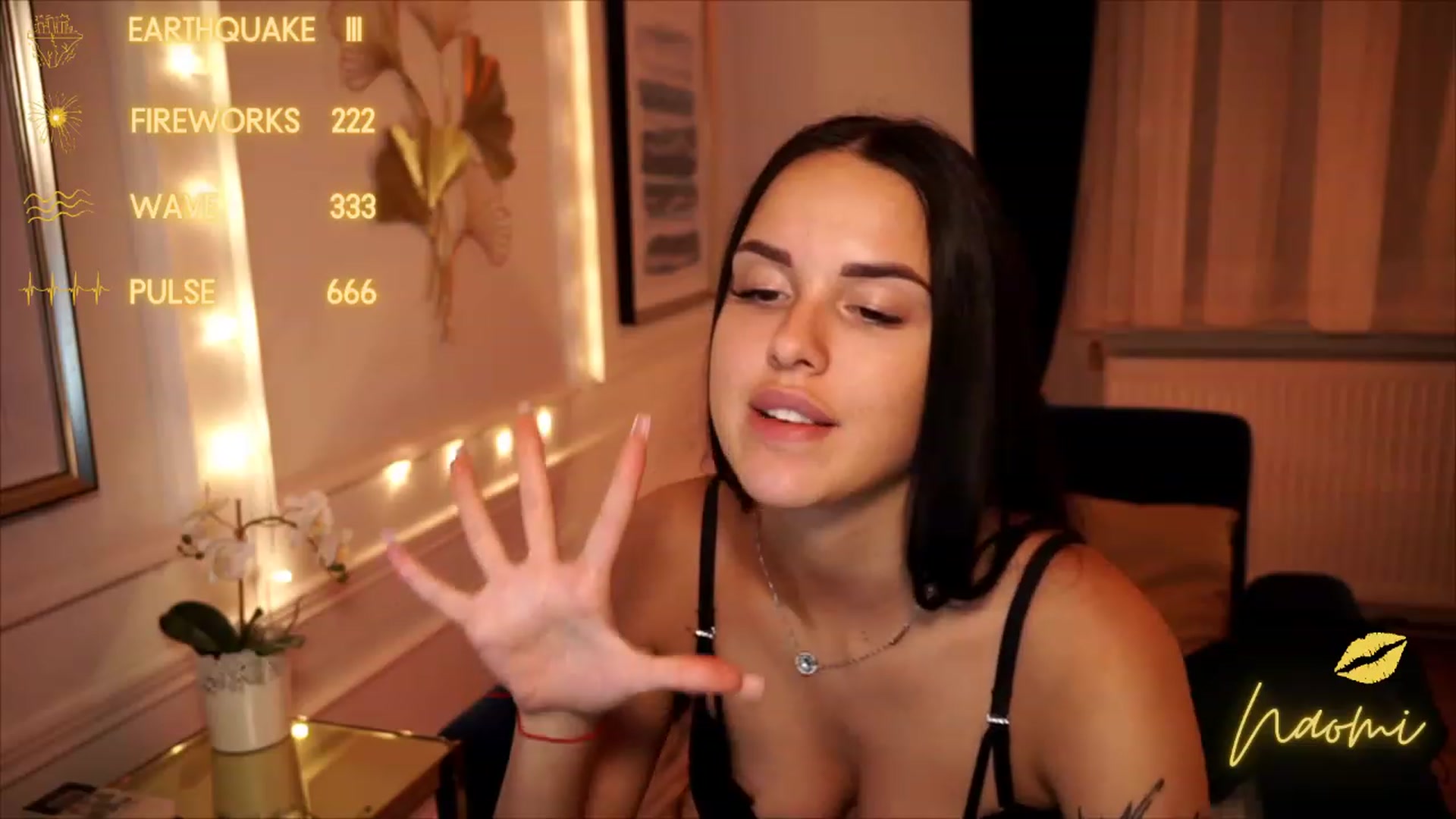 Gallery image thumbnail from cinnabellee's myfreecams stream on, 08/13/2023, 18:11 image 17 of 20