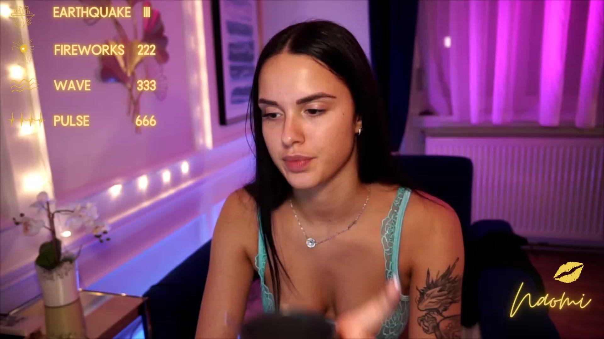 Gallery image thumbnail from cinnabellee's myfreecams stream on, 08/14/2023, 18:34 image 18 of 20