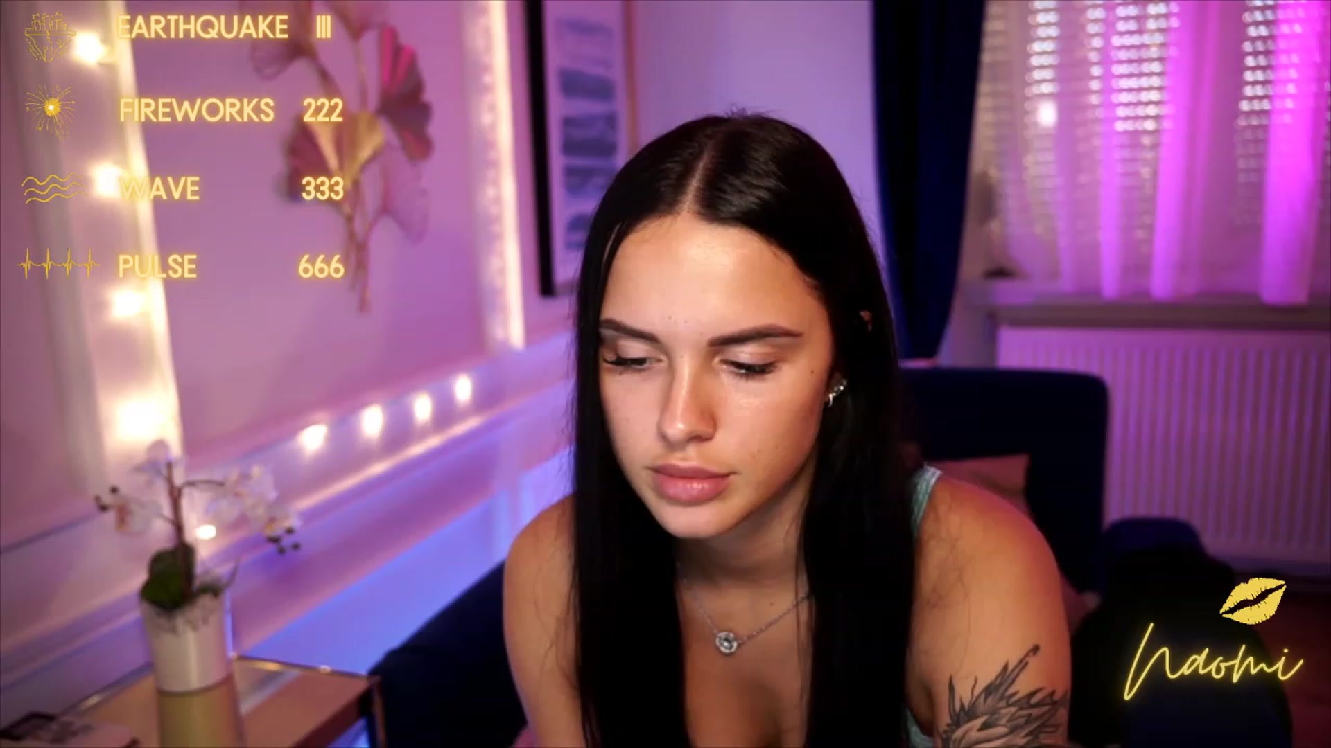 Gallery image thumbnail from cinnabellee's myfreecams stream on, 08/14/2023, 18:34 image 4 of 20