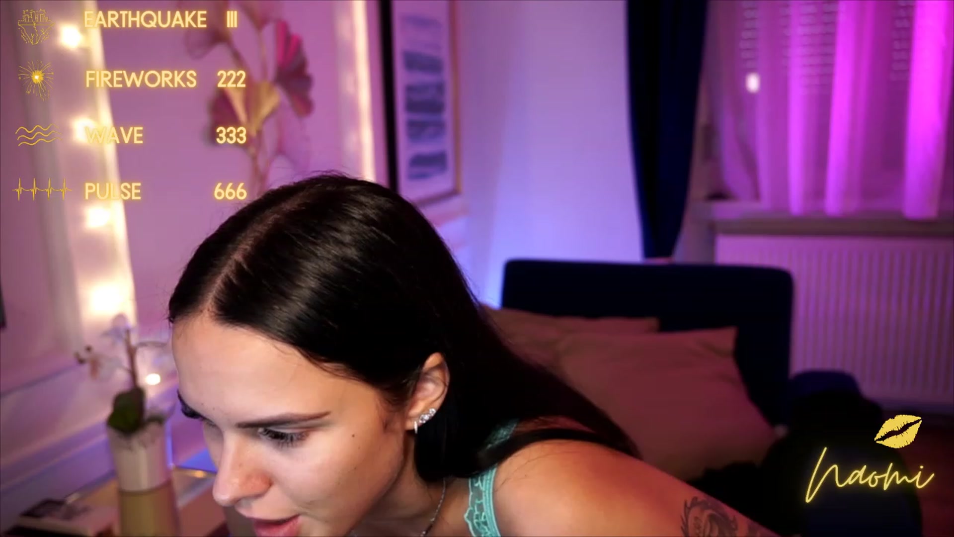 Gallery image thumbnail from cinnabellee's myfreecams stream on, 08/14/2023, 18:34 image 12 of 20