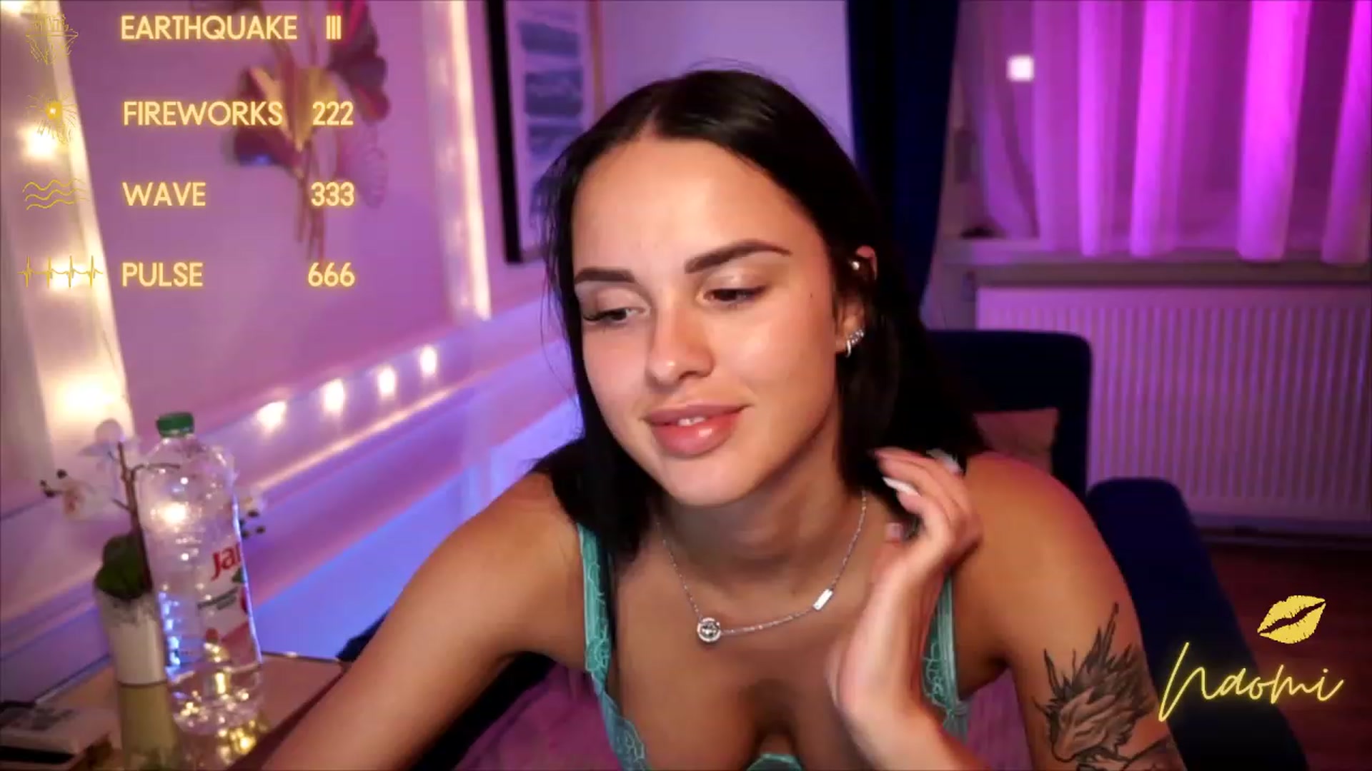 Gallery image thumbnail from cinnabellee's myfreecams stream on, 08/14/2023, 21:07 image 3 of 20