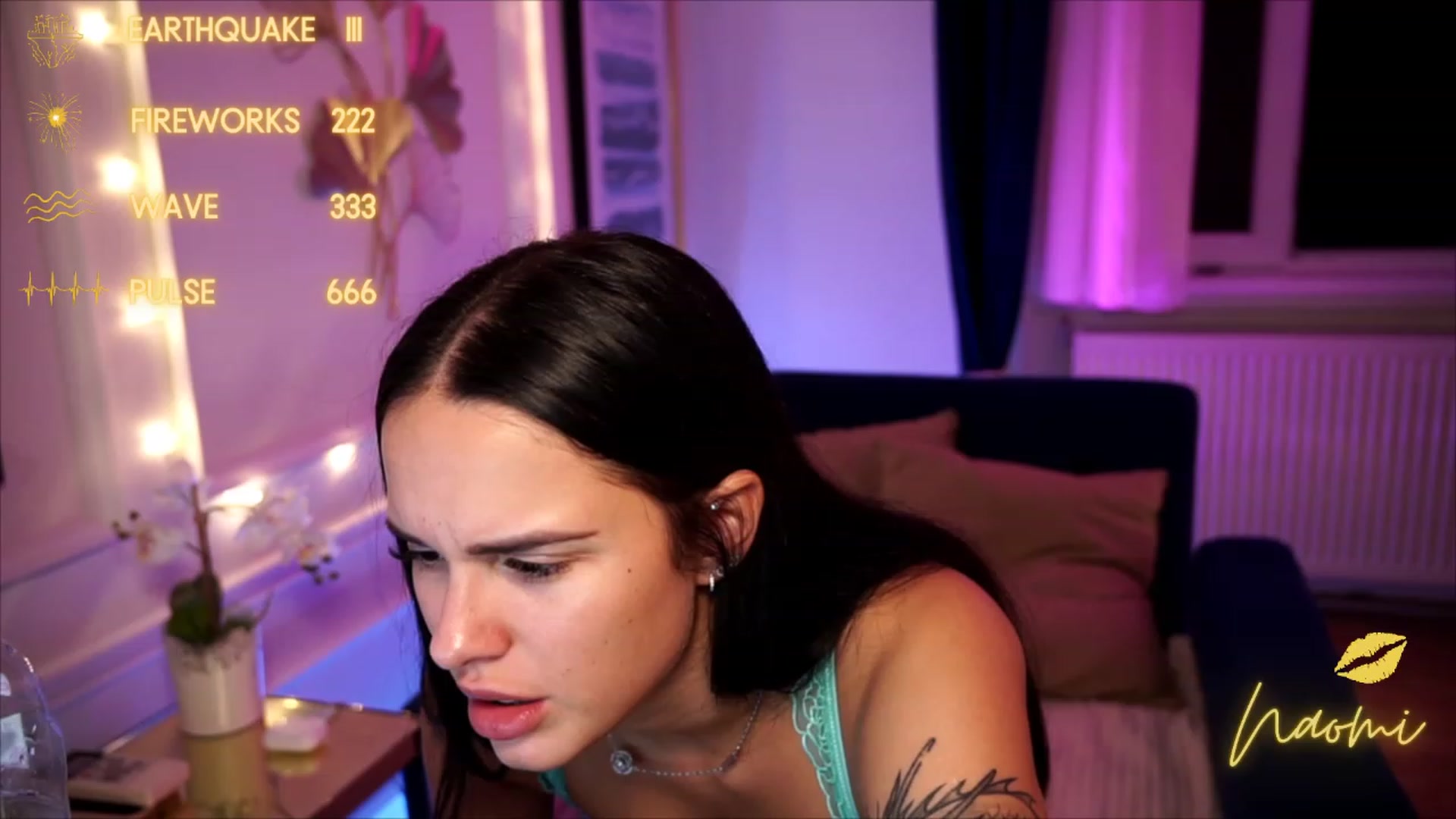 Gallery image thumbnail from cinnabellee's myfreecams stream on, 08/14/2023, 21:07 image 17 of 20