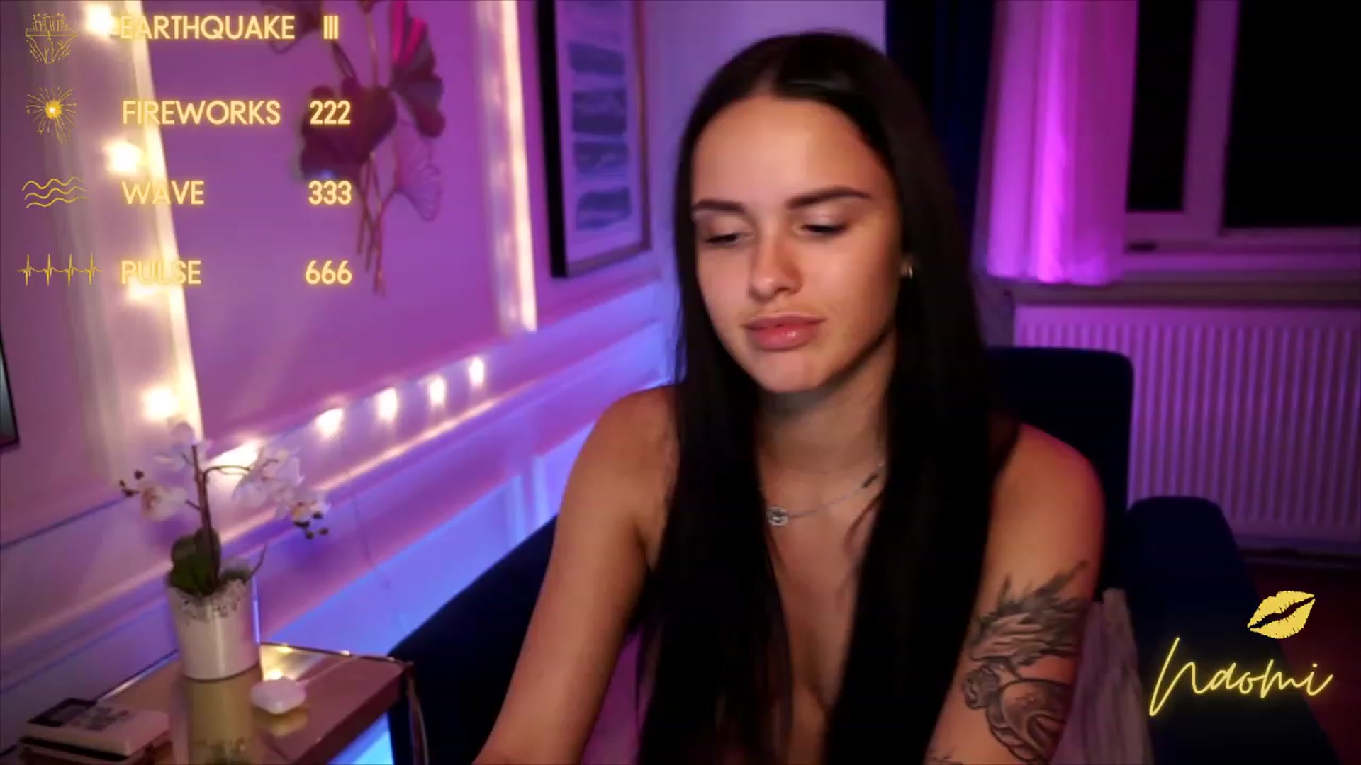 Gallery image thumbnail from cinnabellee's myfreecams stream on, 08/14/2023, 21:55 image 1 of 20