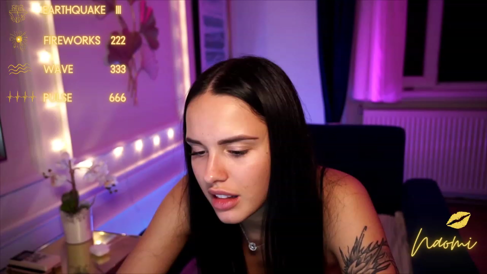 Gallery image thumbnail from cinnabellee's myfreecams stream on, 08/14/2023, 21:55 image 4 of 20