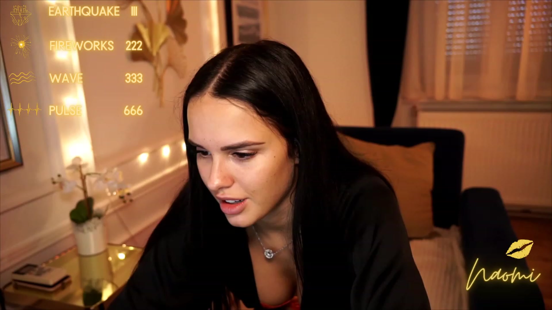 Gallery image thumbnail from cinnabellee's myfreecams stream on, 08/15/2023, 17:33 image 6 of 20