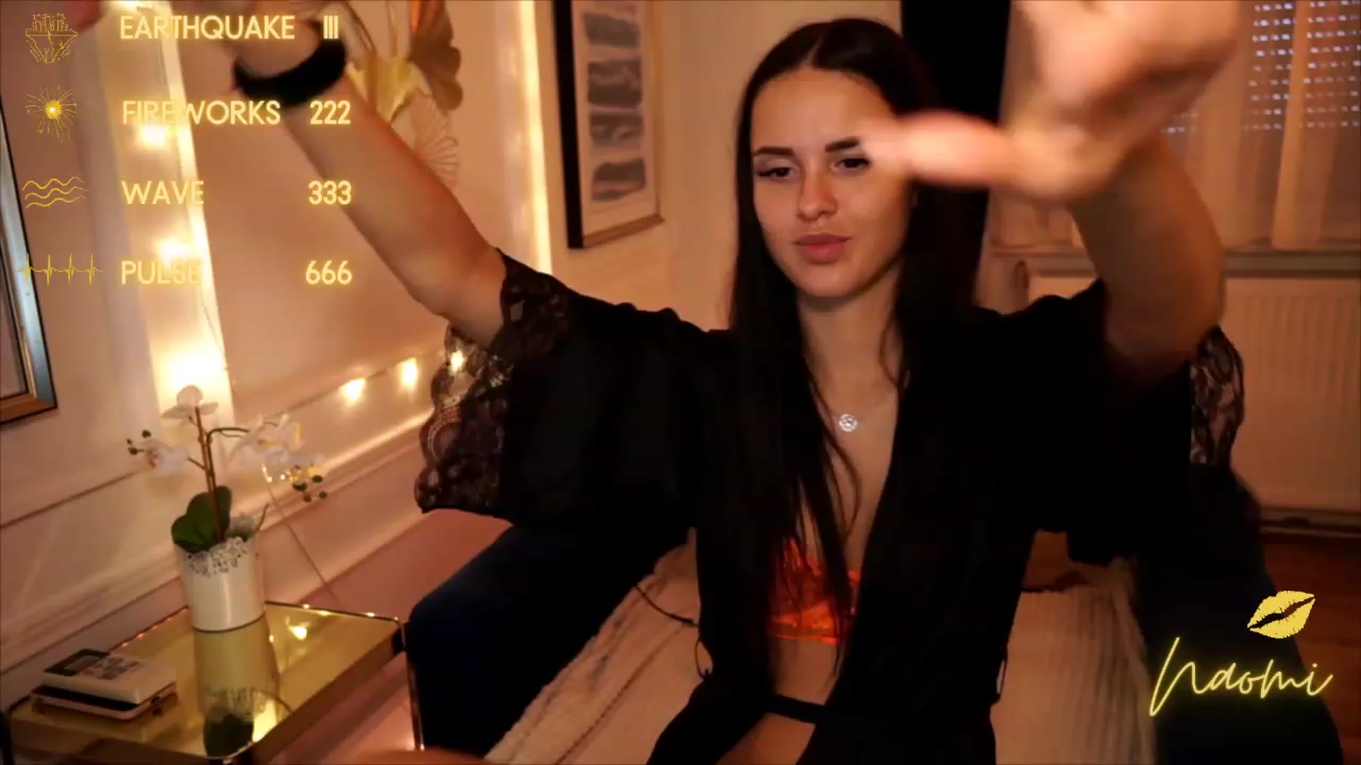 Gallery image thumbnail from cinnabellee's myfreecams stream on, 08/15/2023, 17:33 image 5 of 20