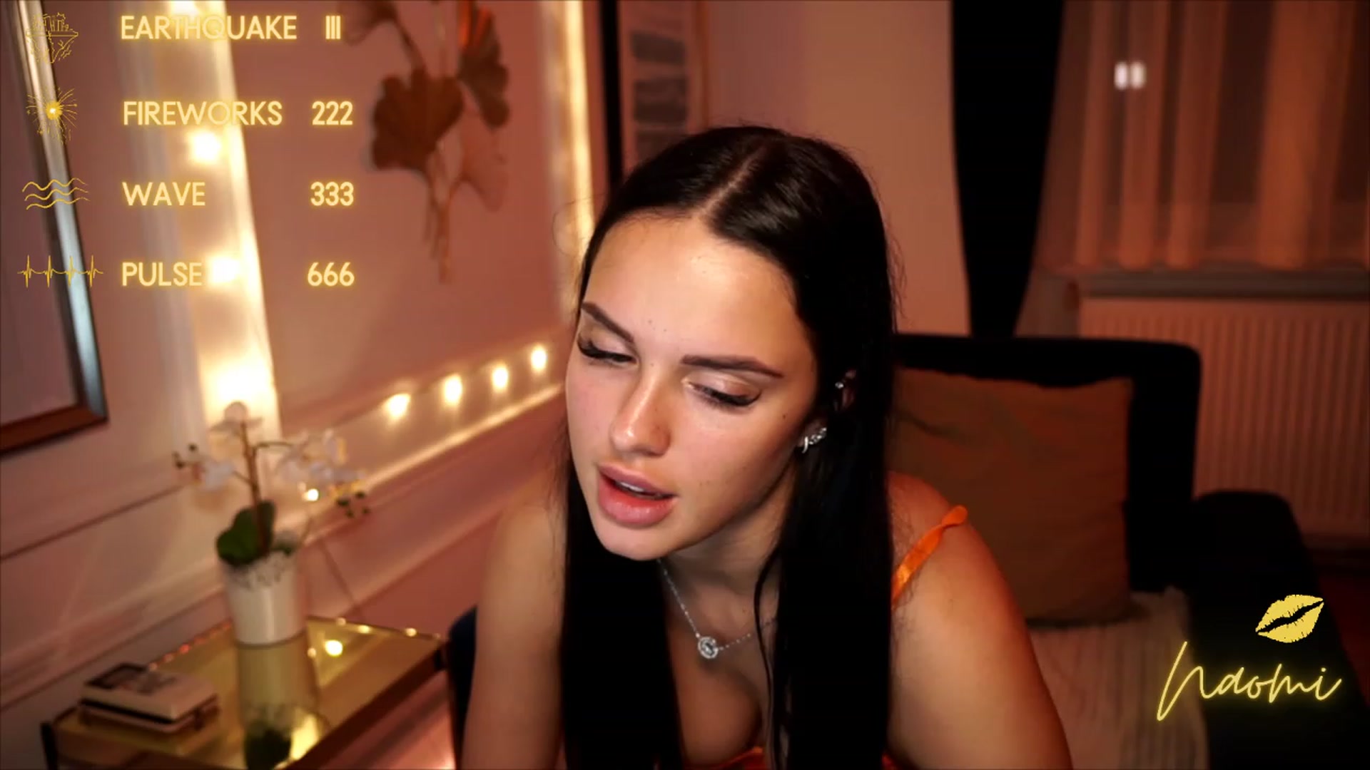 Gallery image thumbnail from cinnabellee's myfreecams stream on, 08/15/2023, 20:08 image 19 of 20