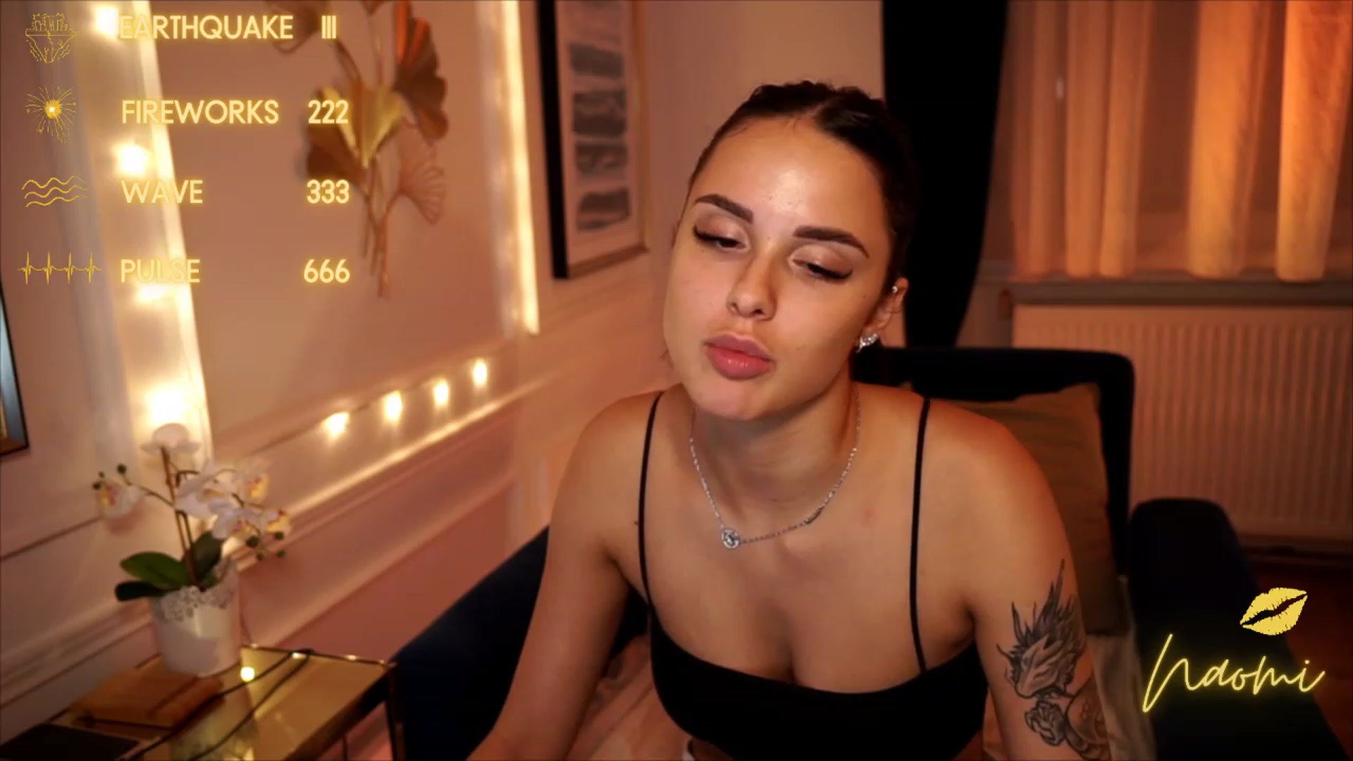 Gallery image thumbnail from cinnabellee's myfreecams stream on, 08/16/2023, 18:22 image 17 of 20