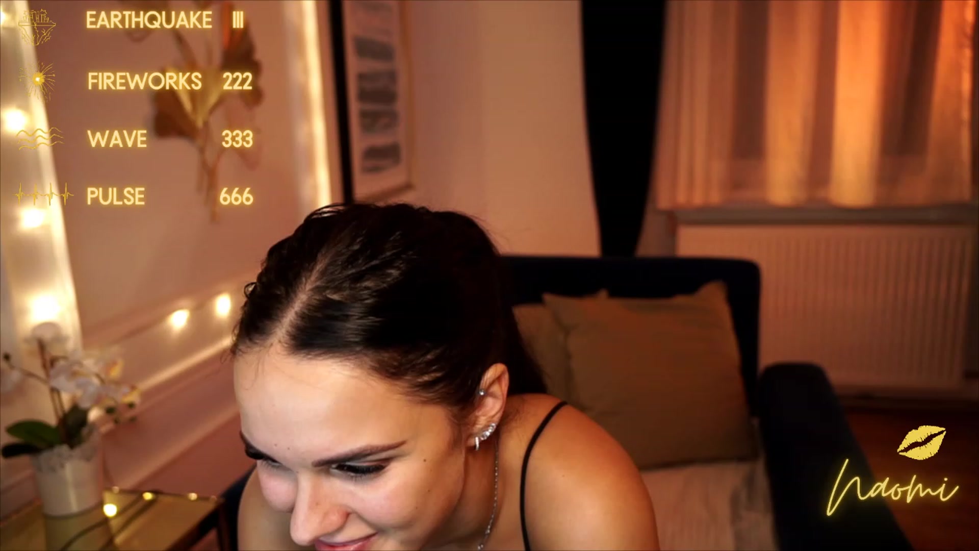 Gallery image thumbnail from cinnabellee's myfreecams stream on, 08/16/2023, 19:48 image 18 of 20
