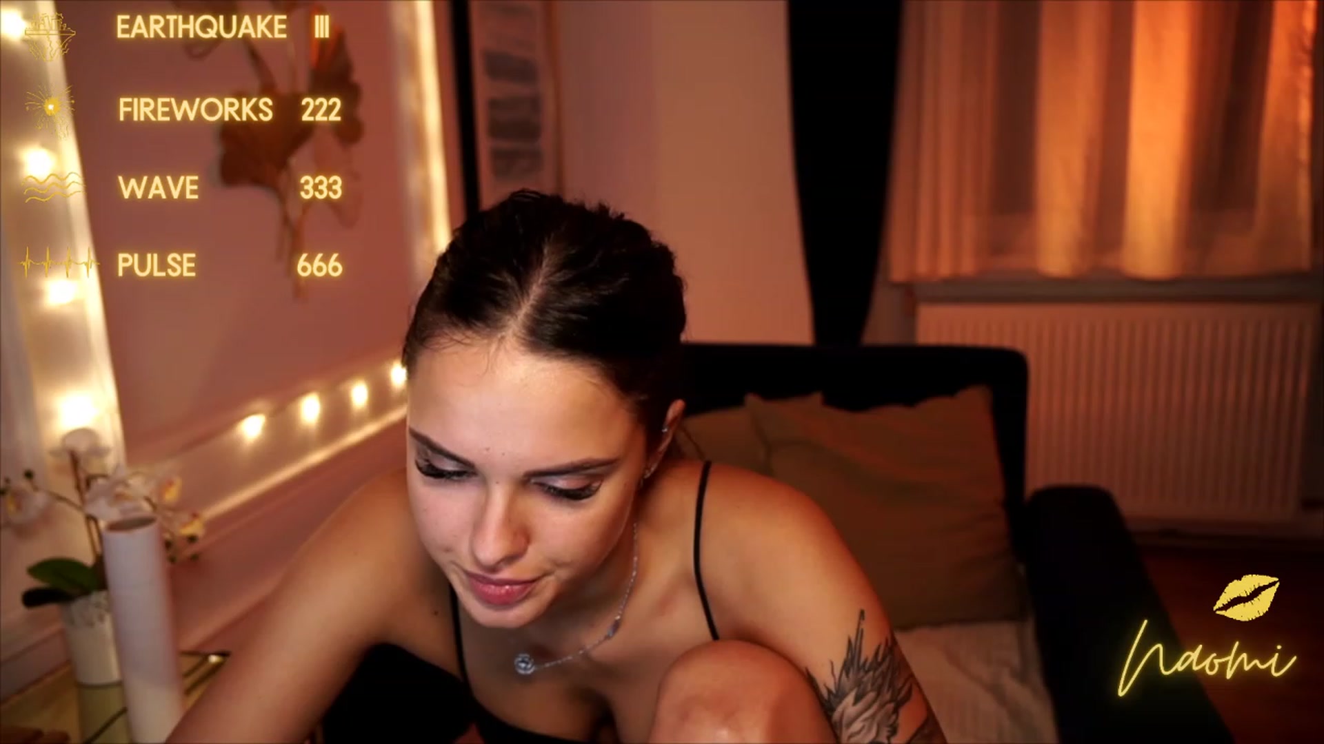 Gallery image thumbnail from cinnabellee's myfreecams stream on, 08/16/2023, 21:37 image 16 of 20