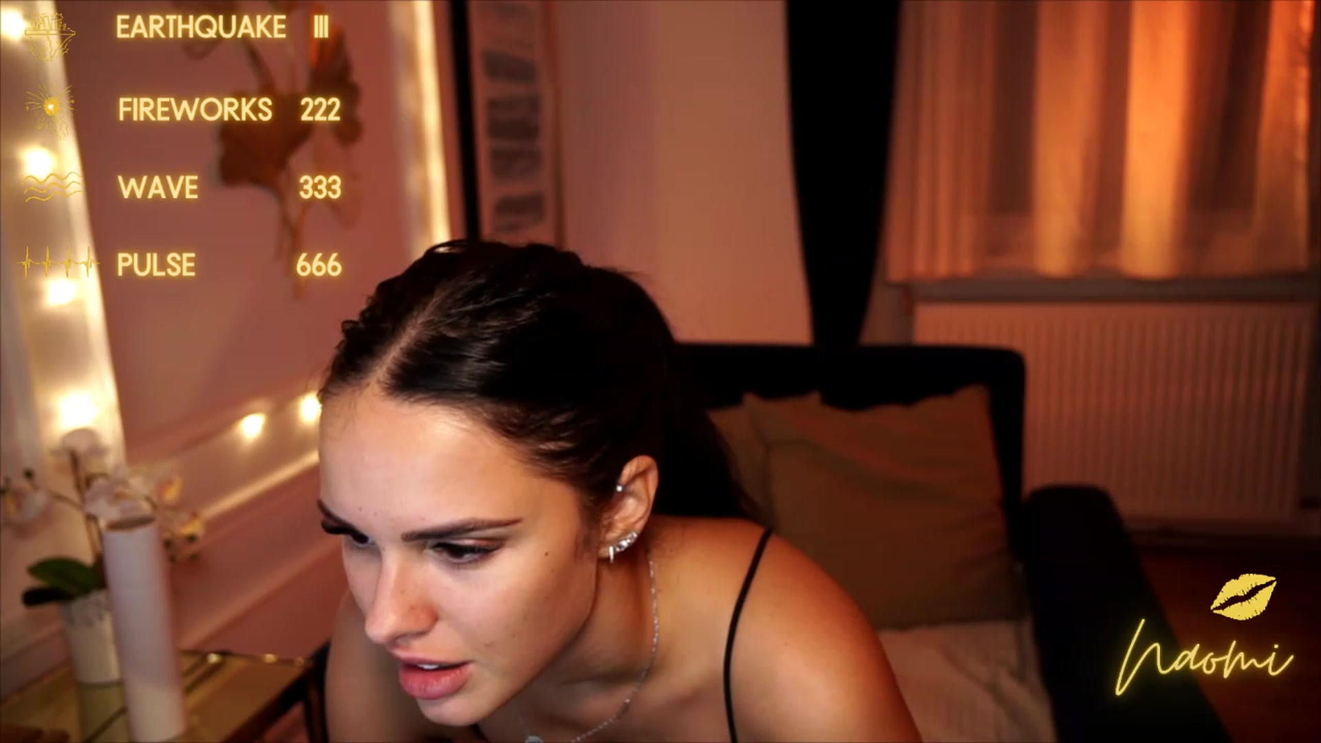 Gallery image thumbnail from cinnabellee's myfreecams stream on, 08/16/2023, 21:37 image 17 of 20