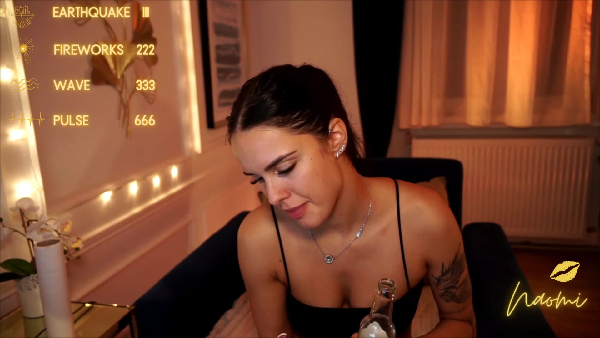 Gallery image thumbnail from cinnabellee's myfreecams stream on, 08/16/2023, 21:37 image 12 of 20