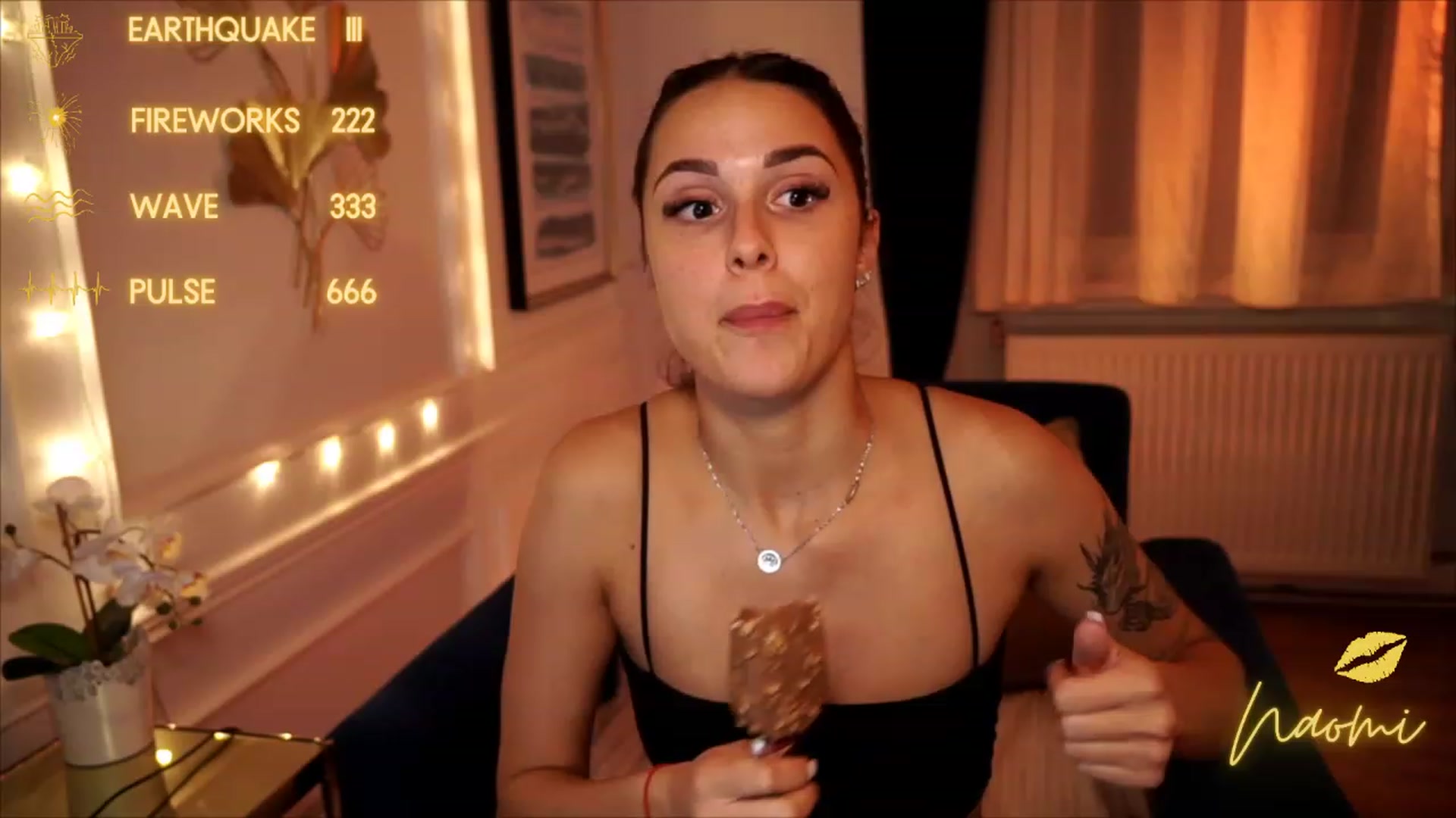 Gallery image thumbnail from cinnabellee's myfreecams stream on, 08/16/2023, 21:37 image 7 of 20