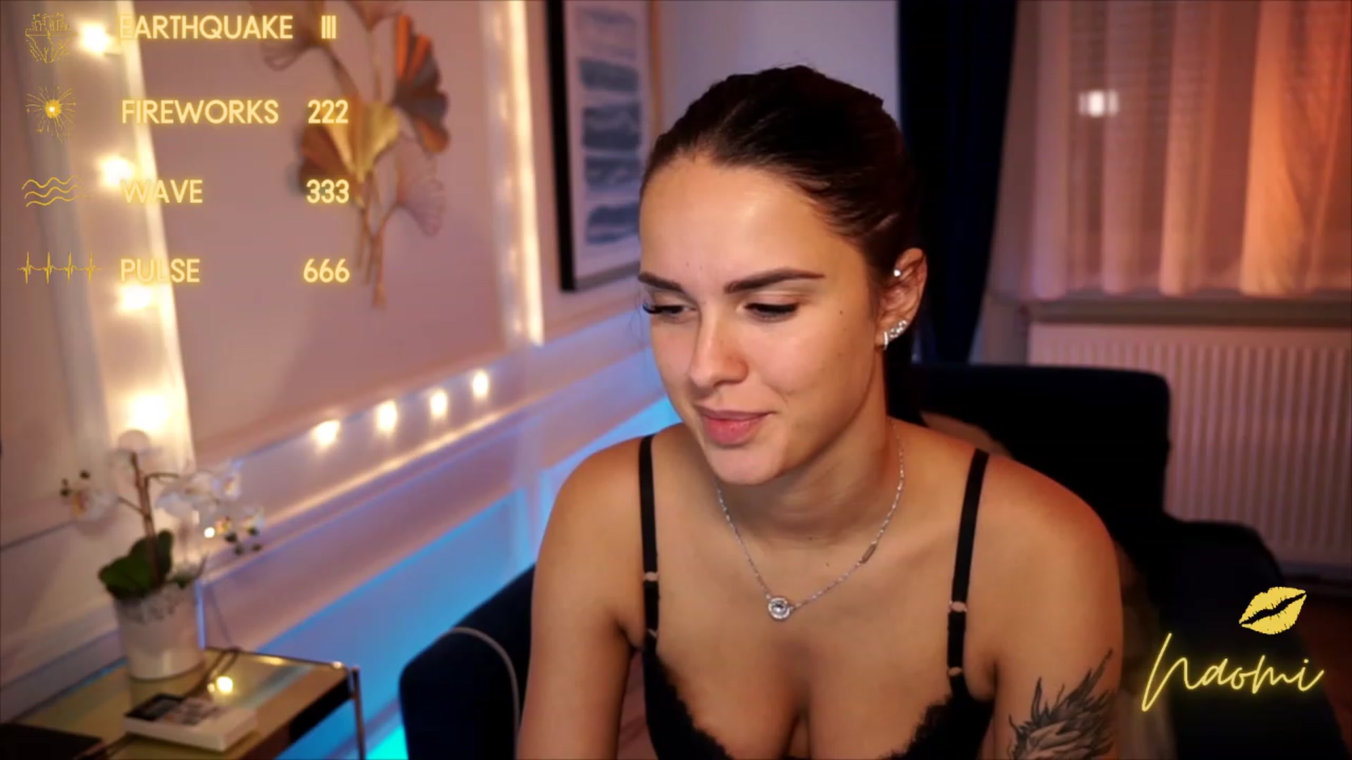 Gallery image thumbnail from cinnabellee's myfreecams stream on, 08/19/2023, 07:00 image 14 of 20