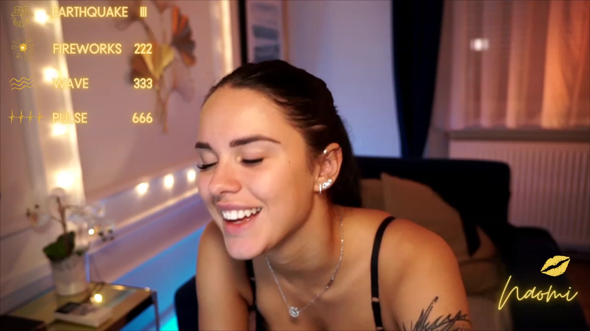 Gallery image thumbnail from cinnabellee's myfreecams stream on, 08/19/2023, 07:00 image 16 of 20