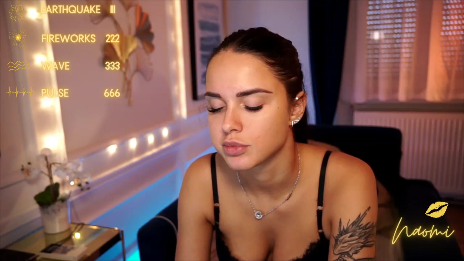 Gallery image thumbnail from cinnabellee's myfreecams stream on, 08/19/2023, 07:00 image 7 of 20