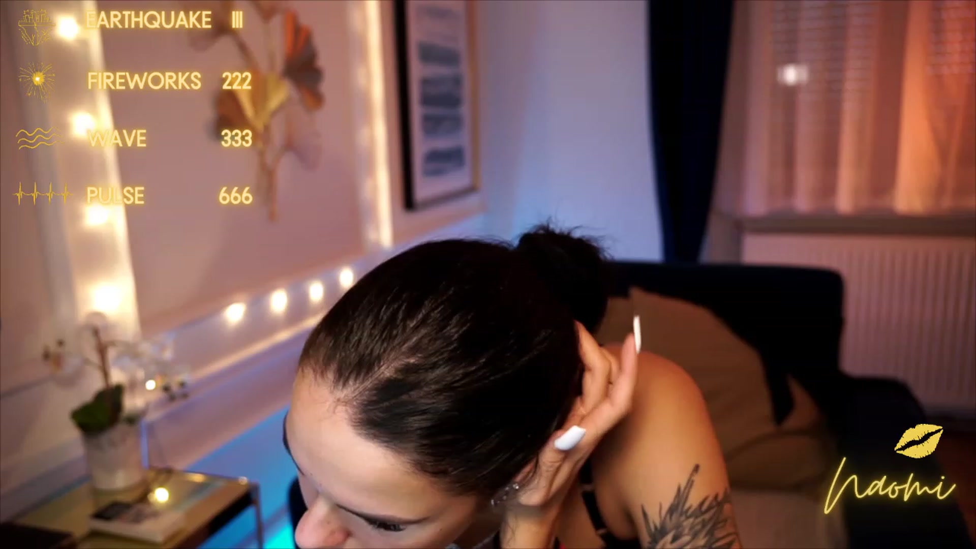 Gallery image thumbnail from cinnabellee's myfreecams stream on, 08/19/2023, 07:00 image 12 of 20