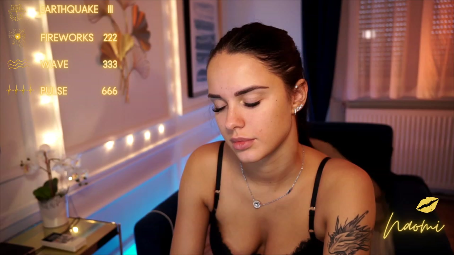 Gallery image thumbnail from cinnabellee's myfreecams stream on, 08/19/2023, 07:00 image 11 of 20