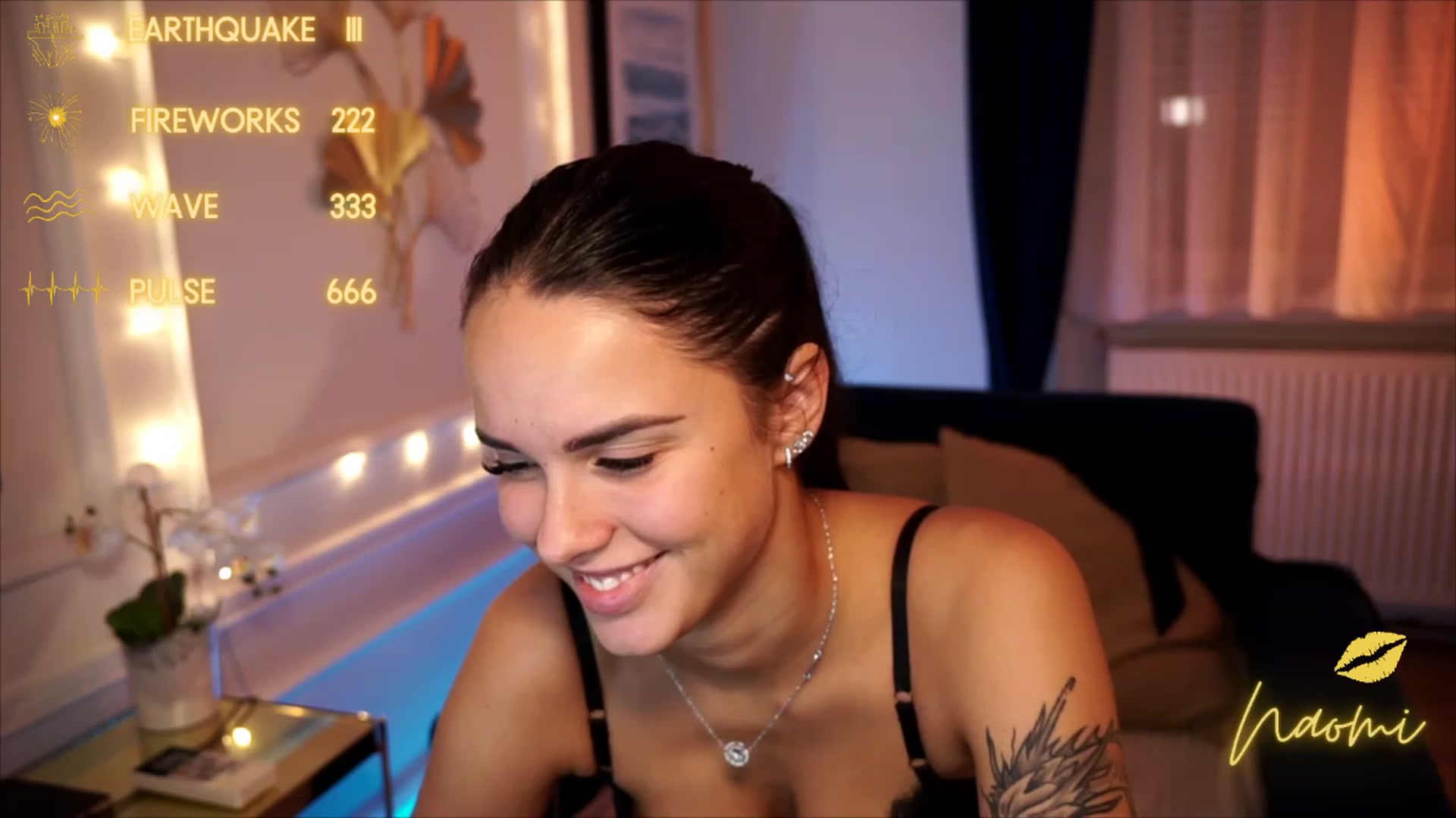 Gallery image thumbnail from cinnabellee's myfreecams stream on, 08/19/2023, 07:00 image 15 of 20