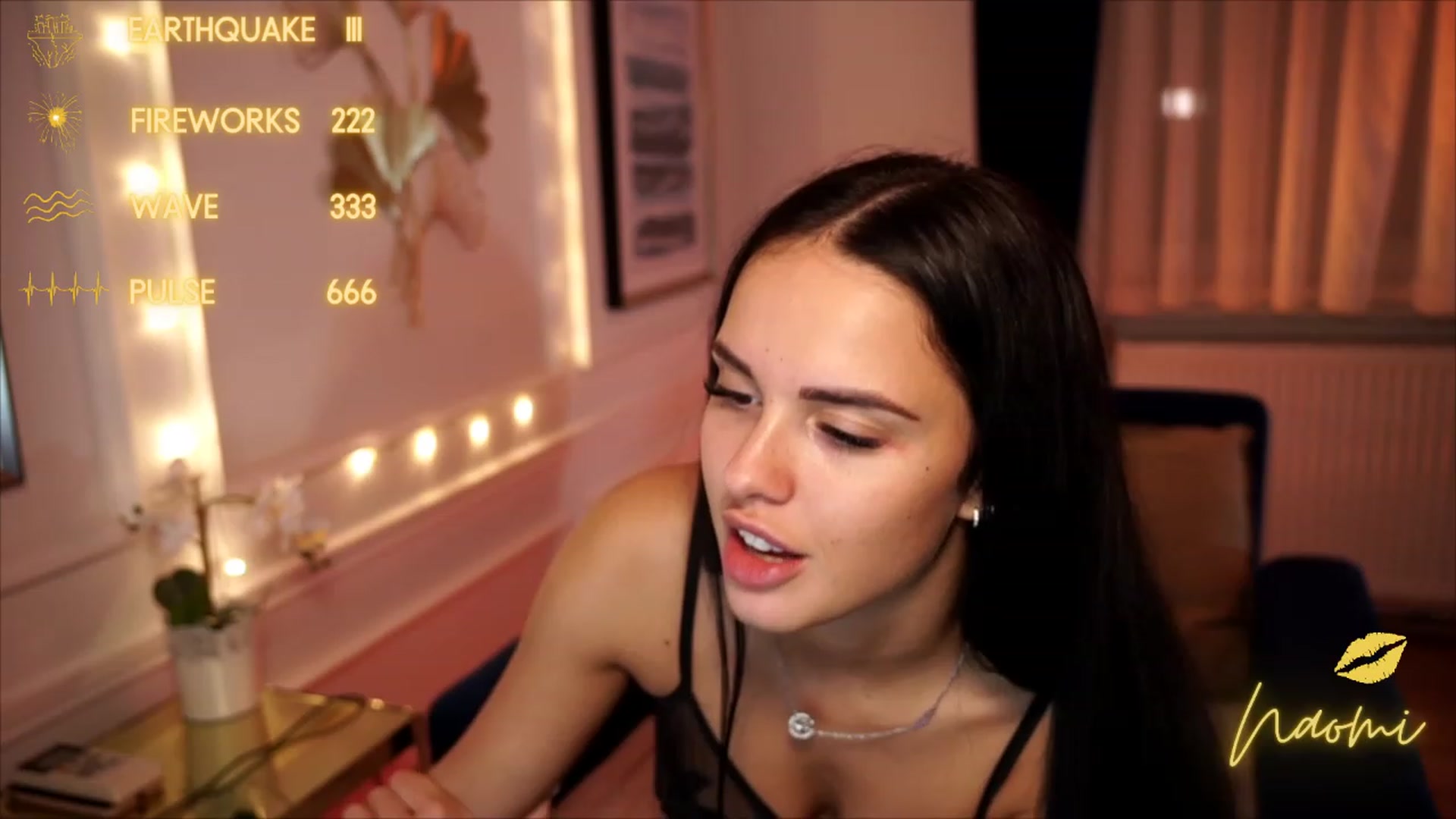 Gallery image thumbnail from cinnabellee's myfreecams stream on, 08/21/2023, 18:35 image 19 of 20