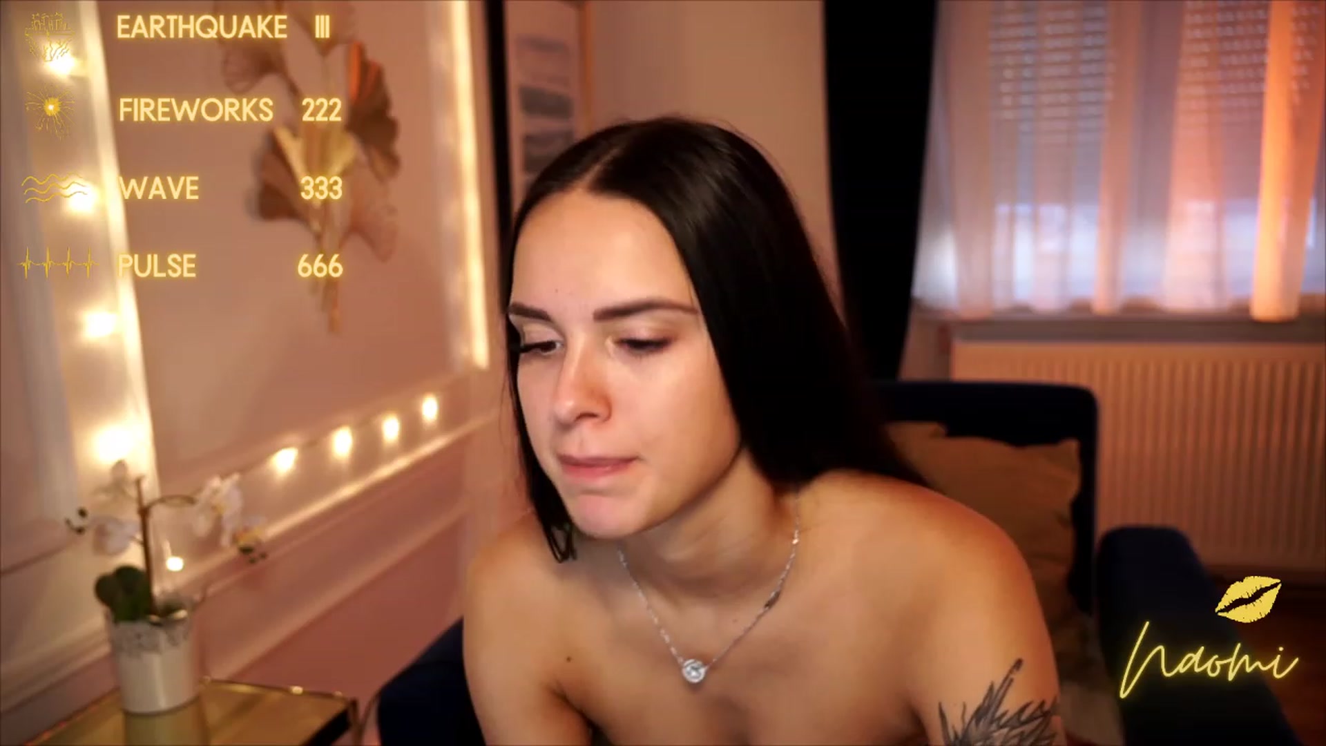 Gallery image thumbnail from cinnabellee's myfreecams stream on, 08/22/2023, 18:17 image 11 of 20
