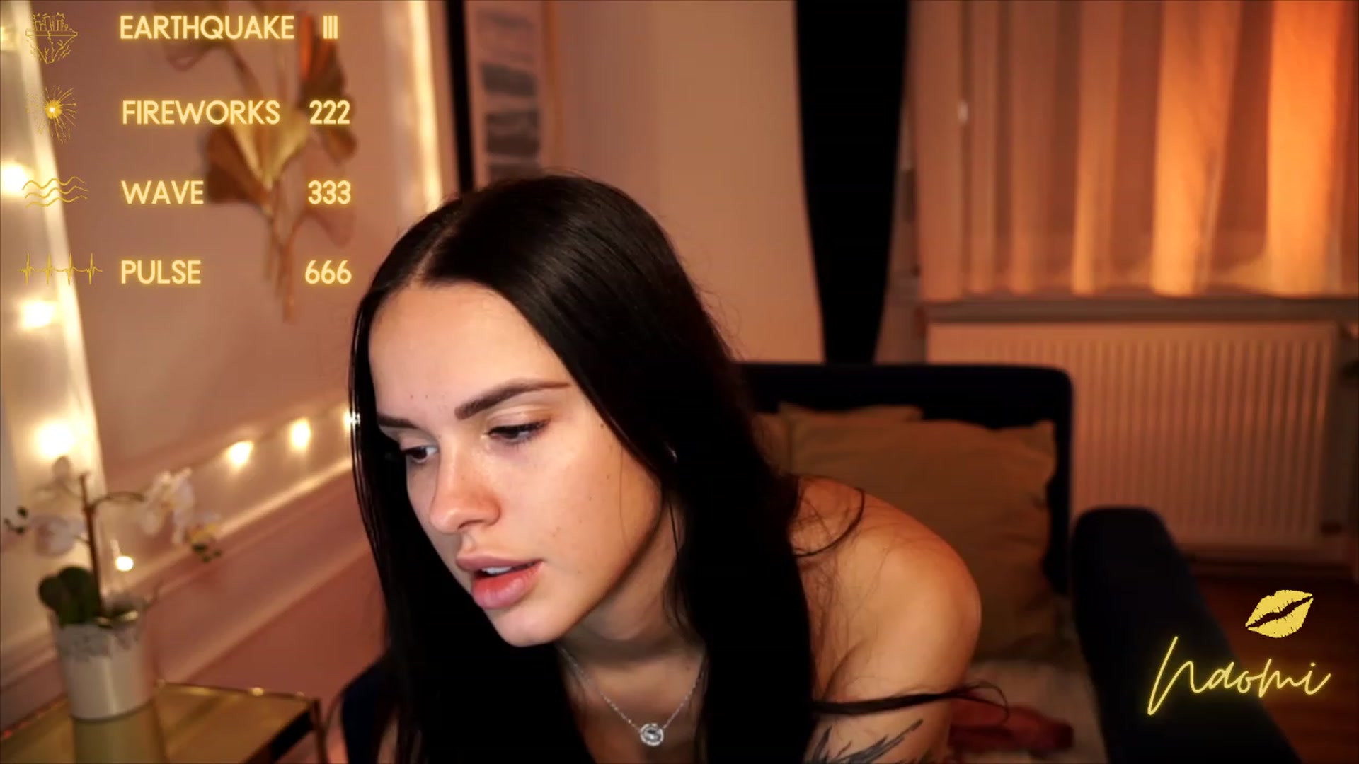 Gallery image thumbnail from cinnabellee's myfreecams stream on, 08/22/2023, 18:17 image 8 of 20