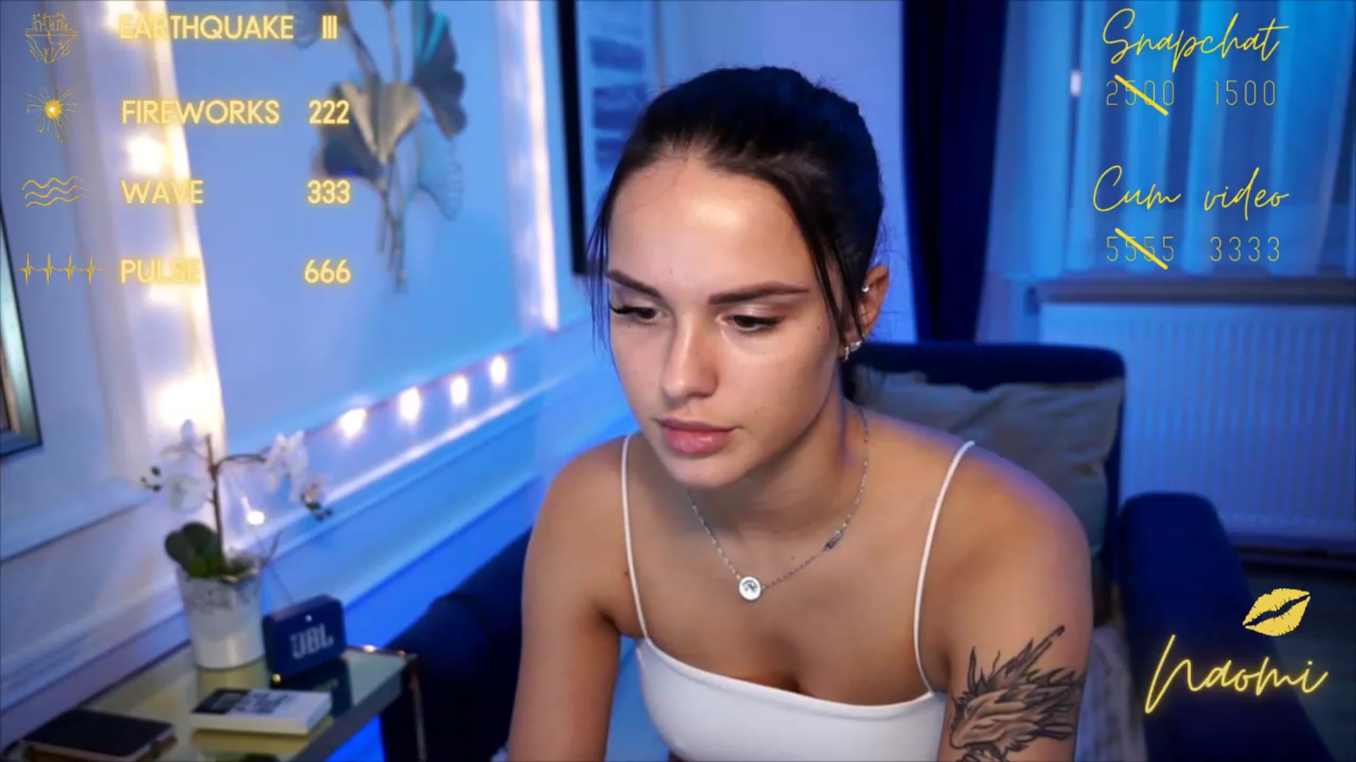 Gallery image thumbnail from cinnabellee's myfreecams stream on, 08/25/2023, 20:34 image 11 of 20