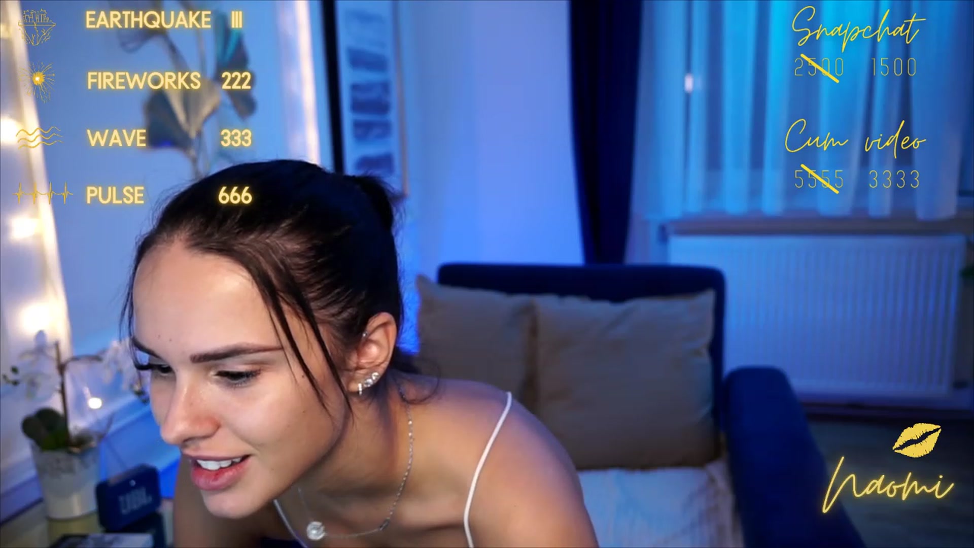 Gallery image thumbnail from cinnabellee's myfreecams stream on, 08/25/2023, 20:34 image 17 of 20