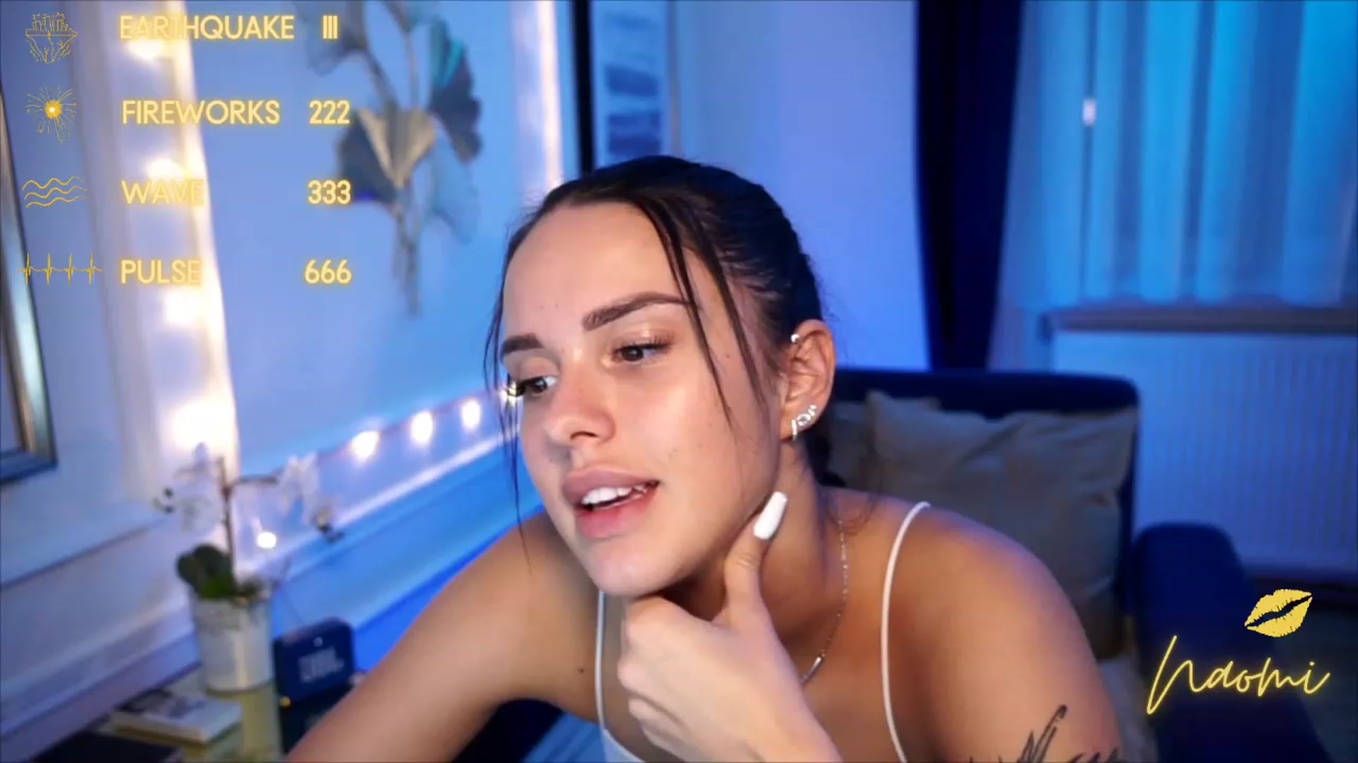 Gallery image thumbnail from cinnabellee's myfreecams stream on, 08/25/2023, 20:34 image 2 of 20