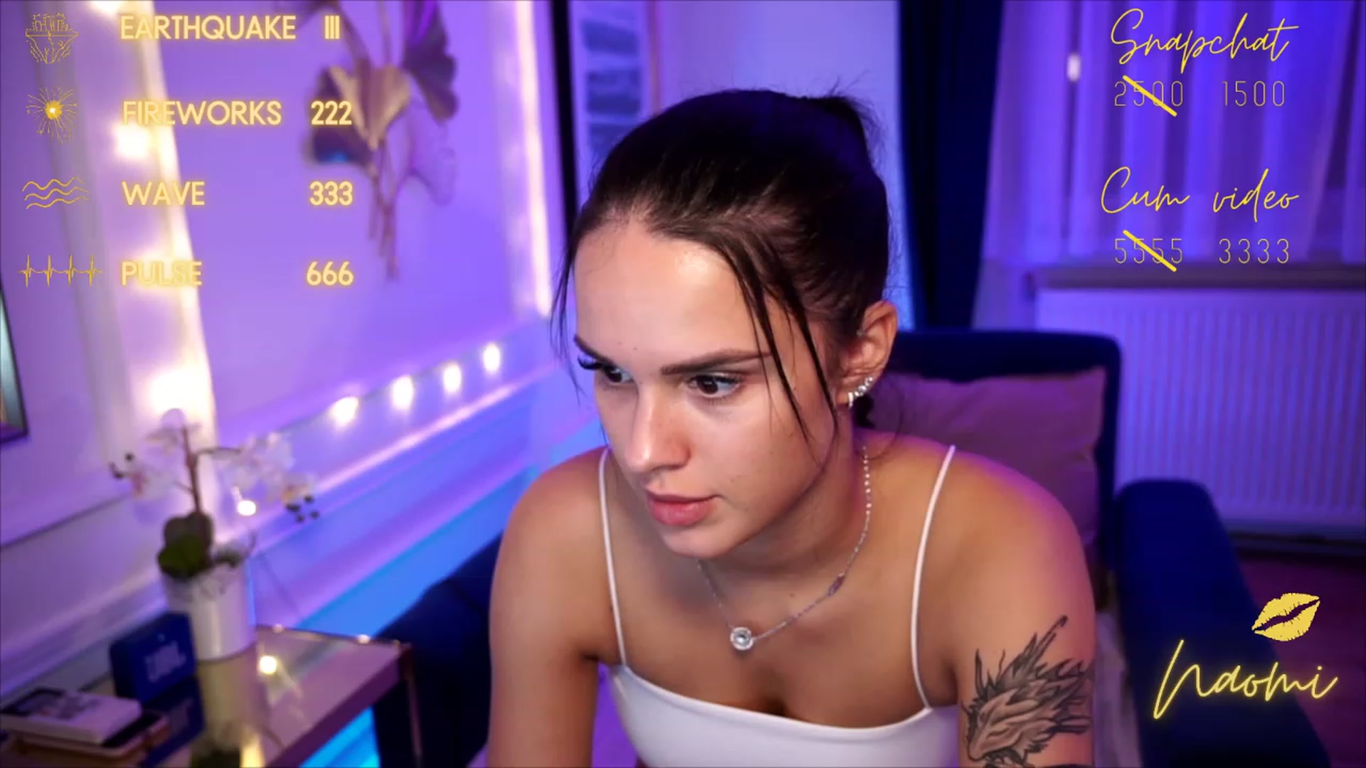 Gallery image thumbnail from cinnabellee's myfreecams stream on, 08/25/2023, 21:39 image 10 of 20