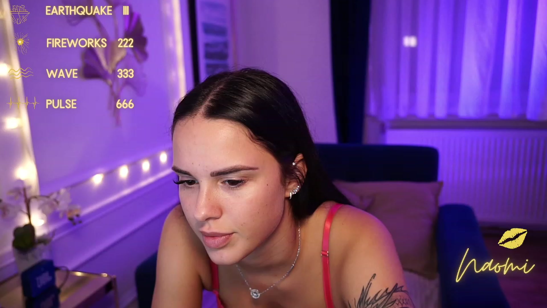 Gallery image thumbnail from cinnabellee's myfreecams stream on, 08/29/2023, 20:56 image 9 of 20