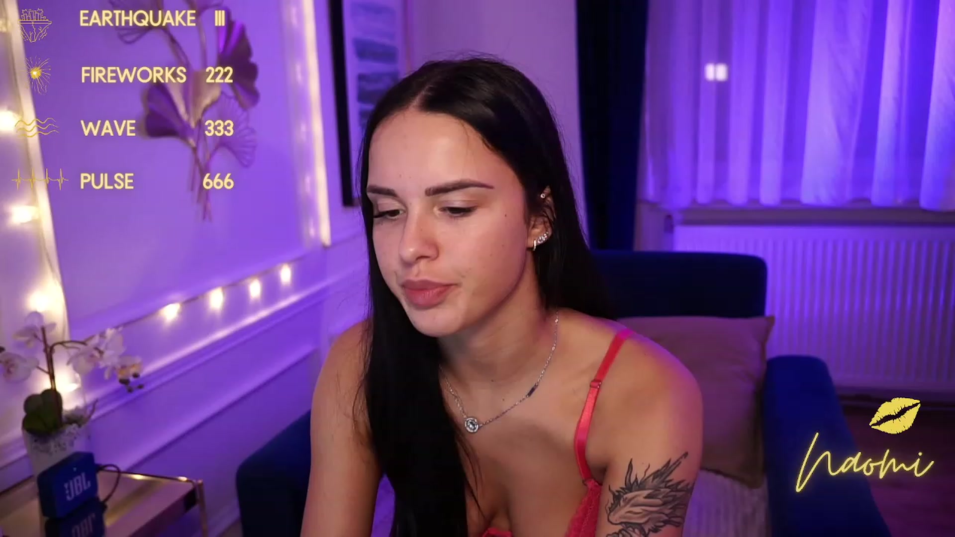 Gallery image thumbnail from cinnabellee's myfreecams stream on, 08/29/2023, 20:56 image 6 of 20